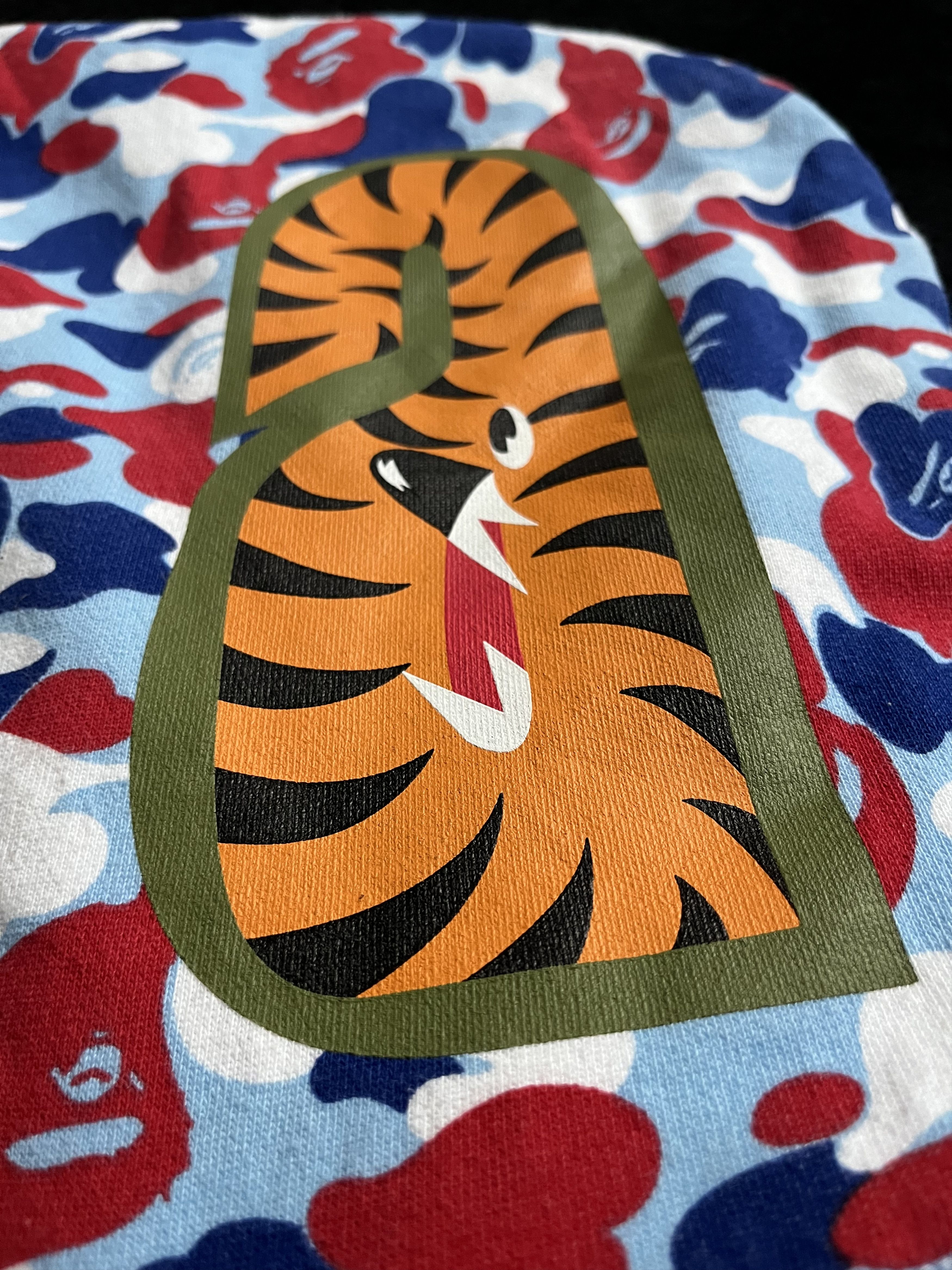 Bape Bape 30th Anniversary Shark hoodie - Paris exclusive Size US XL / EU 56 / 4 - 9 Thumbnail