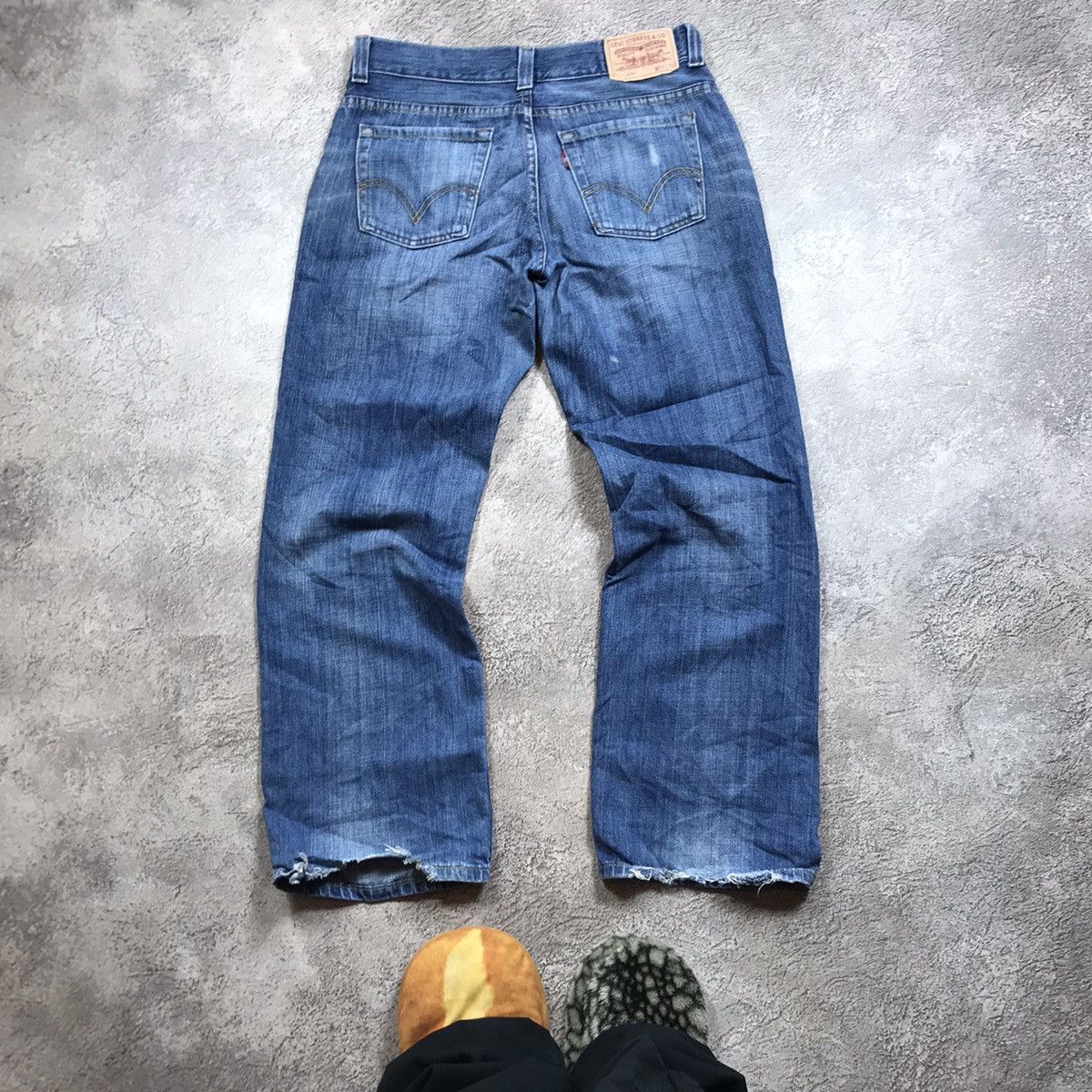 Vintage Vintage 90s Levis Distressed Baggy Jeans Grunge Thrashed 29 Size US 29 - 2 Thumbnail