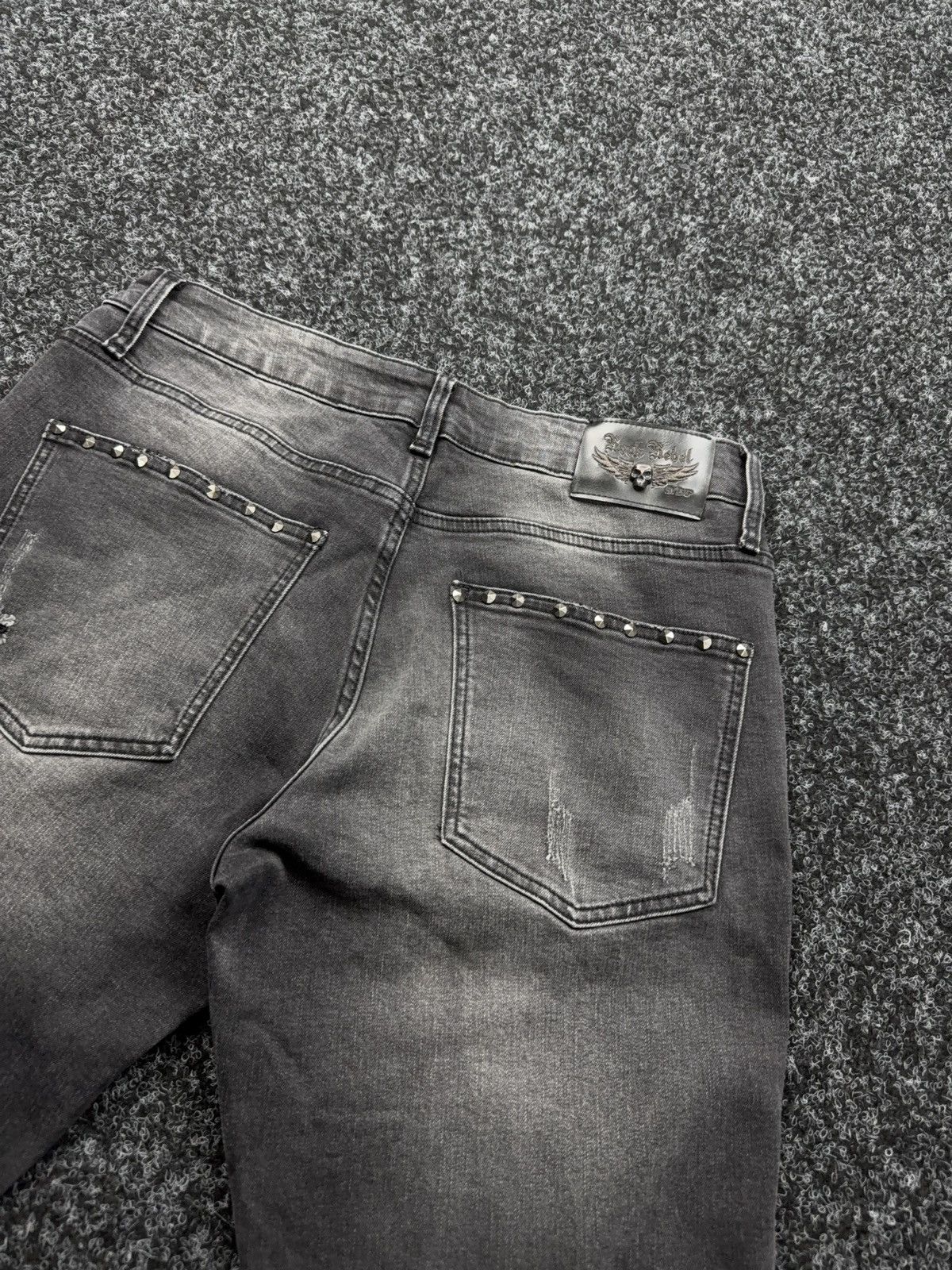 Le Grande Bleu (L.G.B.) Opium 00s Punk Rock Rebel Distressed Studded Biker Jeans Size US 31 - 17 Thumbnail