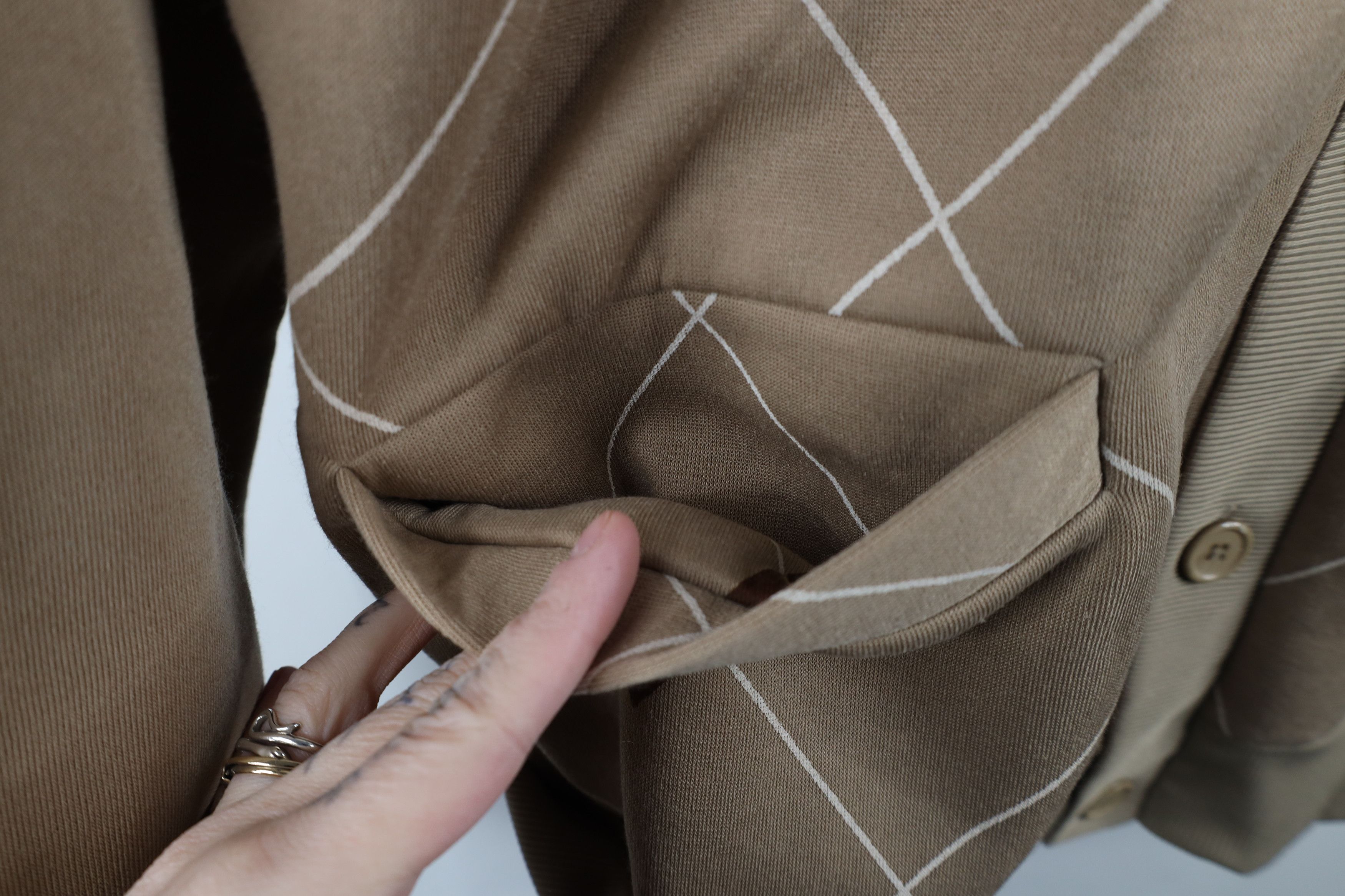 Vintage Vintage 90s Streetwear Button Cardigan Sweatshirt Brown Size US XL / EU 56 / 4 - 7 Thumbnail