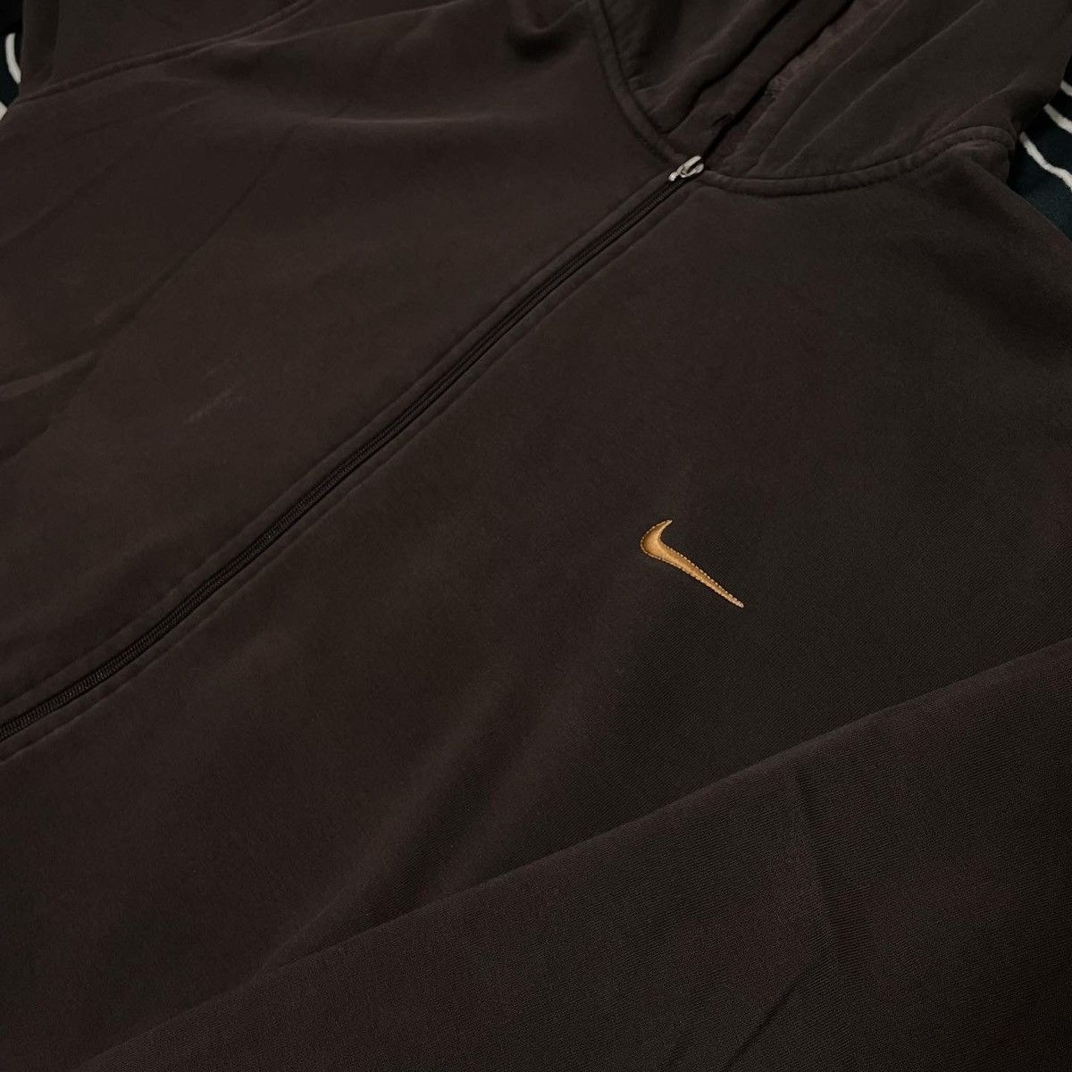 Nike RARE Vintage Nike Brown Zip Hoodie 90s Size US XL / EU 56 / 4 - 4 Thumbnail