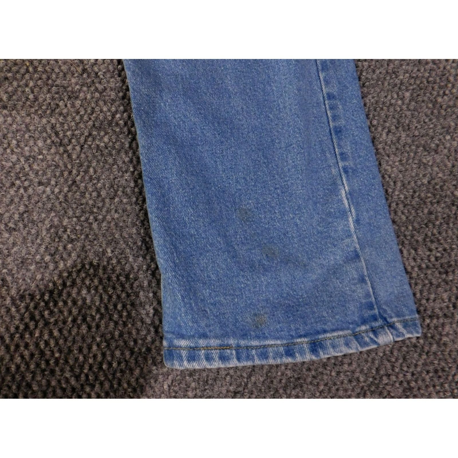 Wrangler Wrangler Jeans Mens 36x32 Blue Regular Denim Straight Leg 5-Pocket Stretch Regular Fit Size 36 Medium Wash Mens Size US 36 / EU 52 - 3 Thumbnail