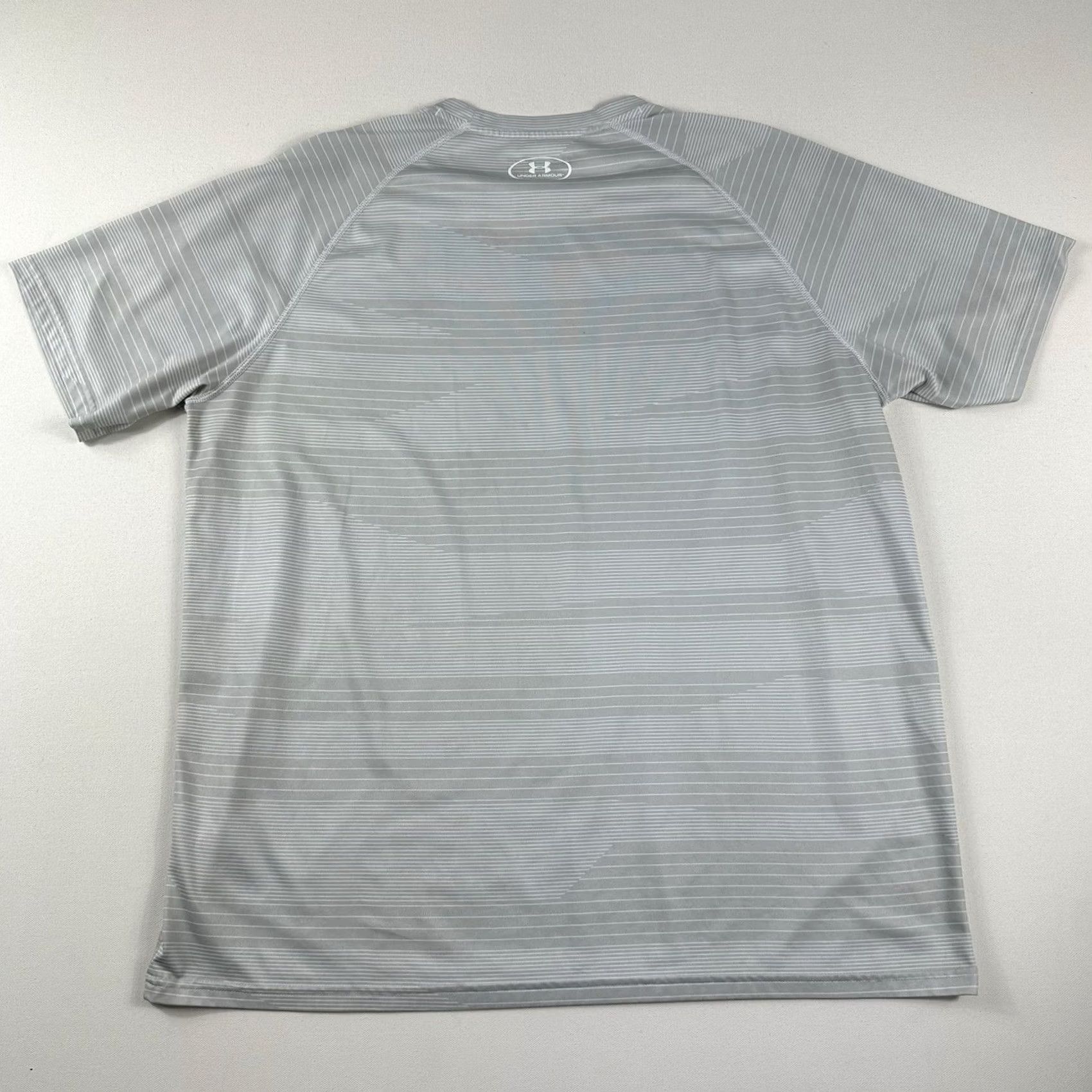Under Armour Under Armour Short Sleeve Shirt Men's XL Gray Active Training Loose Gym Shirt Size US XL / EU 56 / 4 - 2 Thumbnail