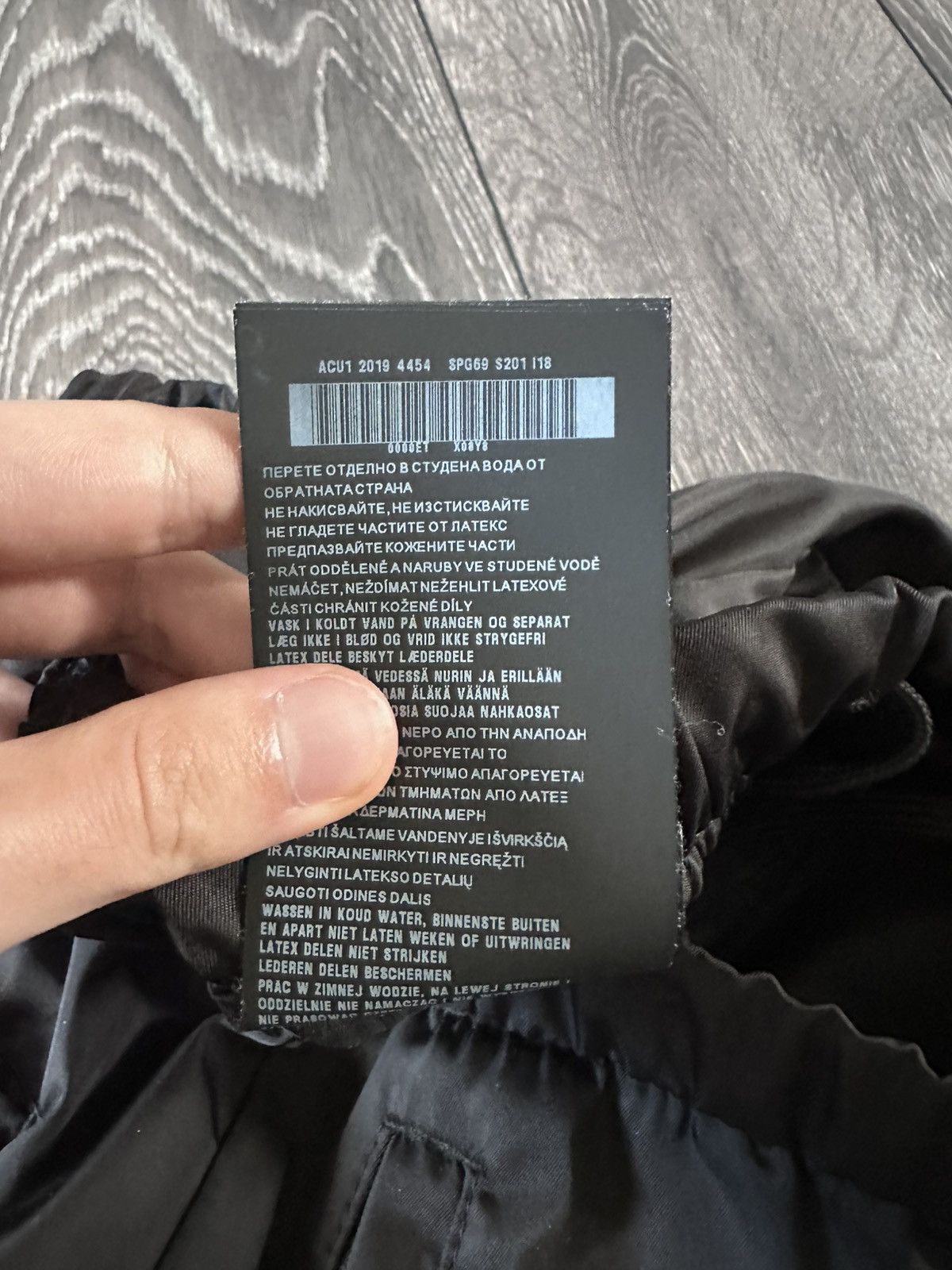 Prada prada re-nylon gabardine triangle logo trackpants joggers Size US 31 - 9 Thumbnail