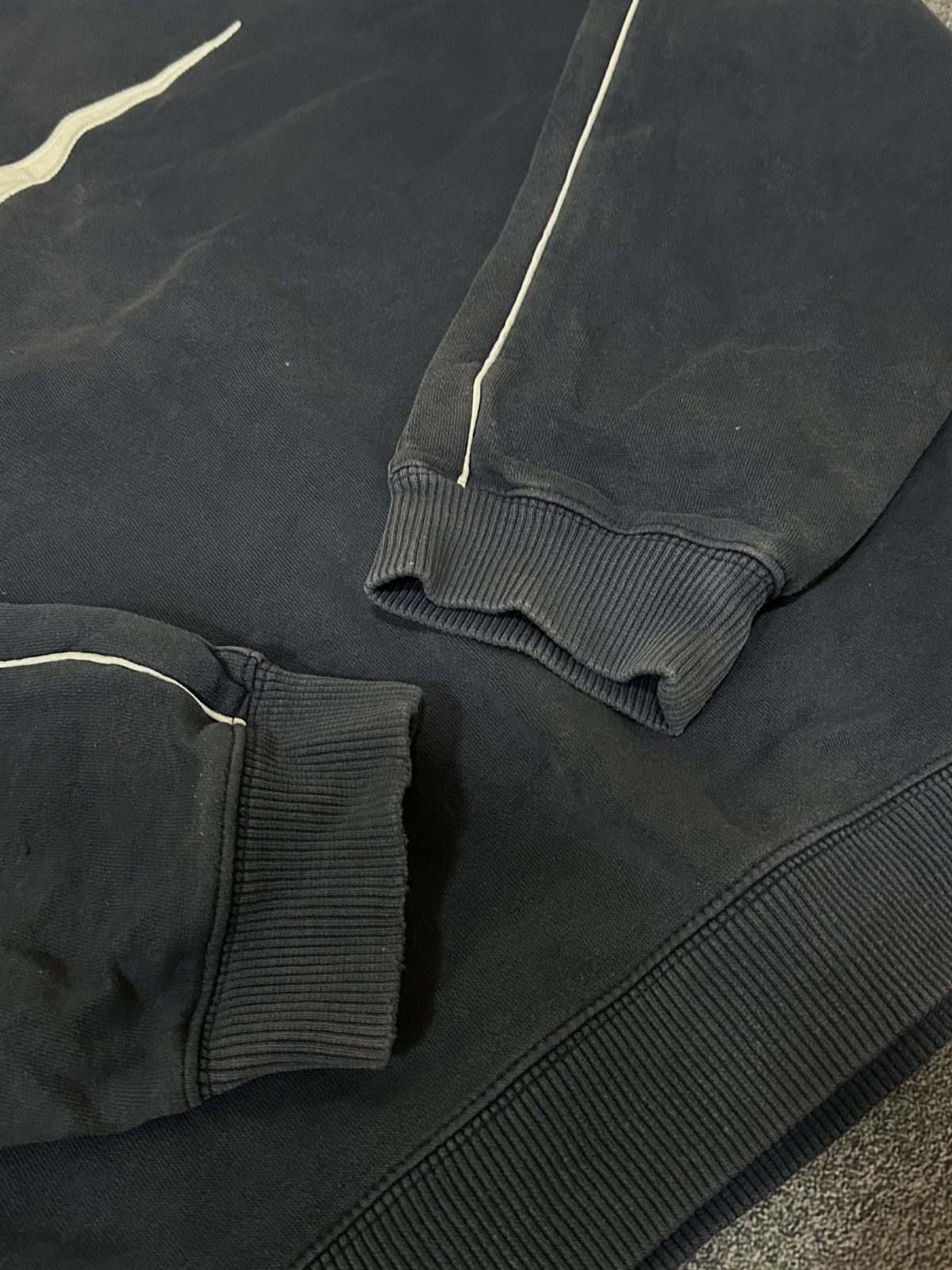 Vintage Vintage Nike Distressed Faded Sweatshirt Blue Men’s L Size Size US L / EU 52-54 / 3 - 9 Thumbnail