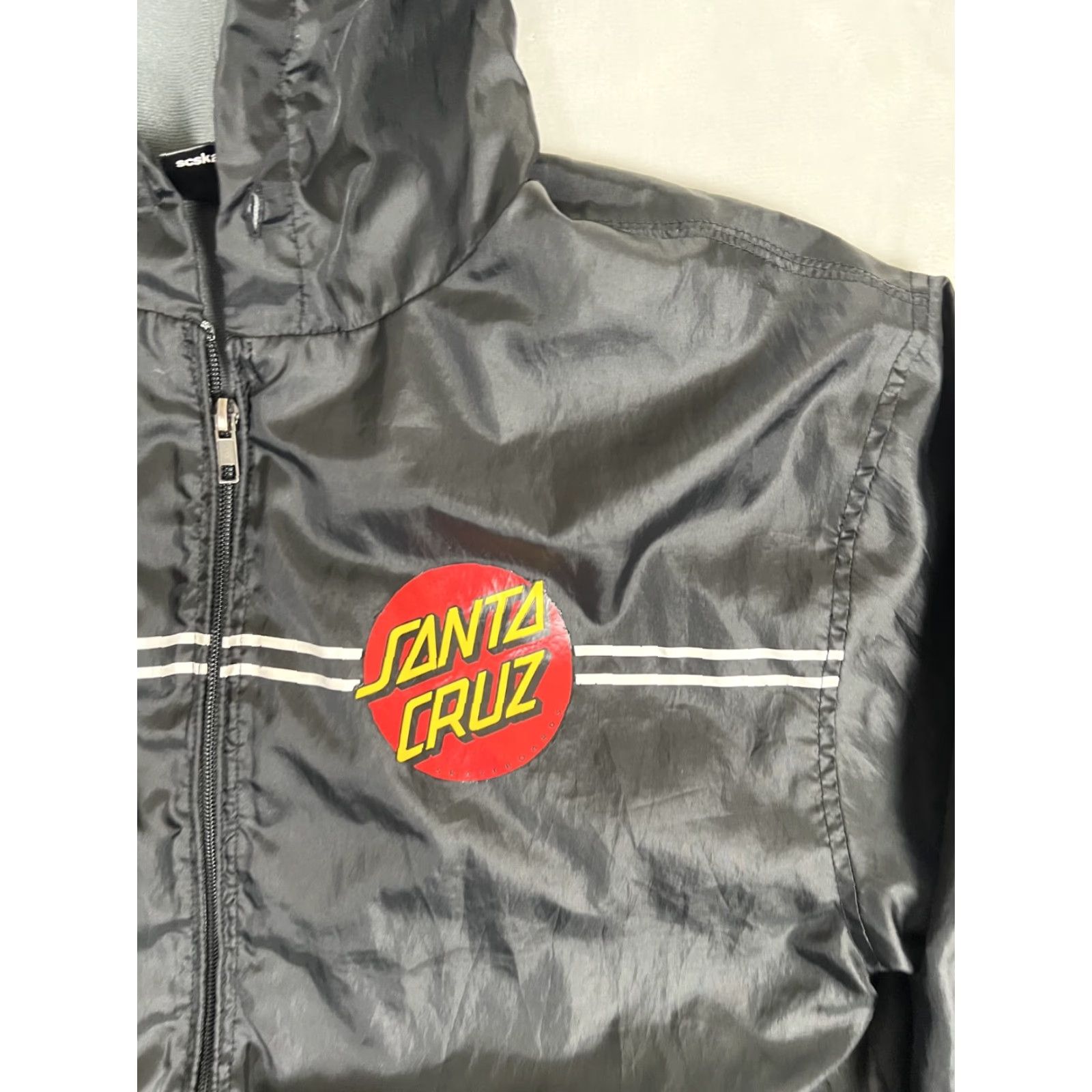 Vintage Santa Cruz Windbreaker Jacket Mens Small Black Hooded Fleece Lined Logo Surf Skateboarding Casual Vintage: No Size US S / EU 44-46 / 1 - 2 Thumbnail