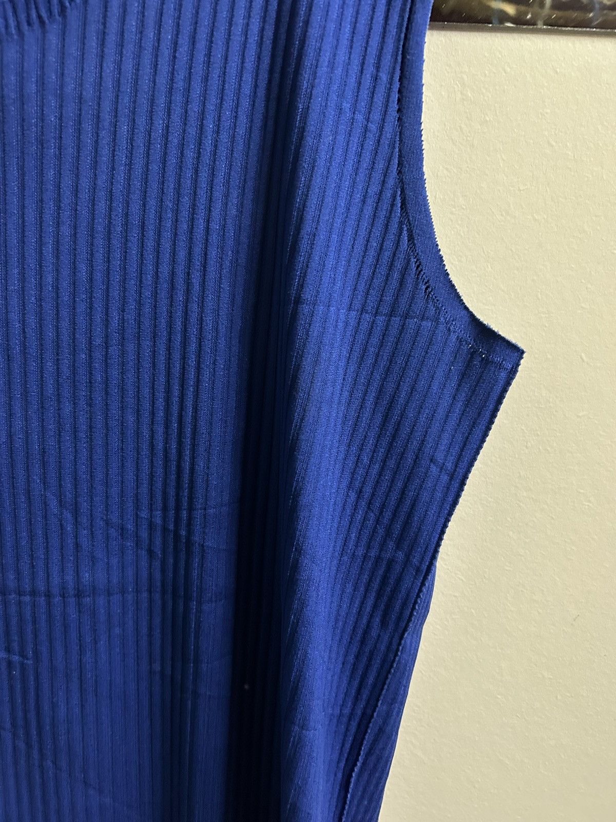Pleats Please Issey Miyake S/S2020 A-POC Cobalt Blue Sleeveless Top Size M / US 6-8 / IT 42-44 - 13 Thumbnail