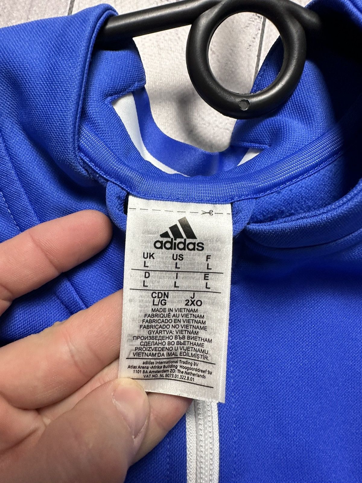 Adidas Vintage adidas Juventus soccer jacket size L logo Size US L / EU 52-54 / 3 - 5 Thumbnail