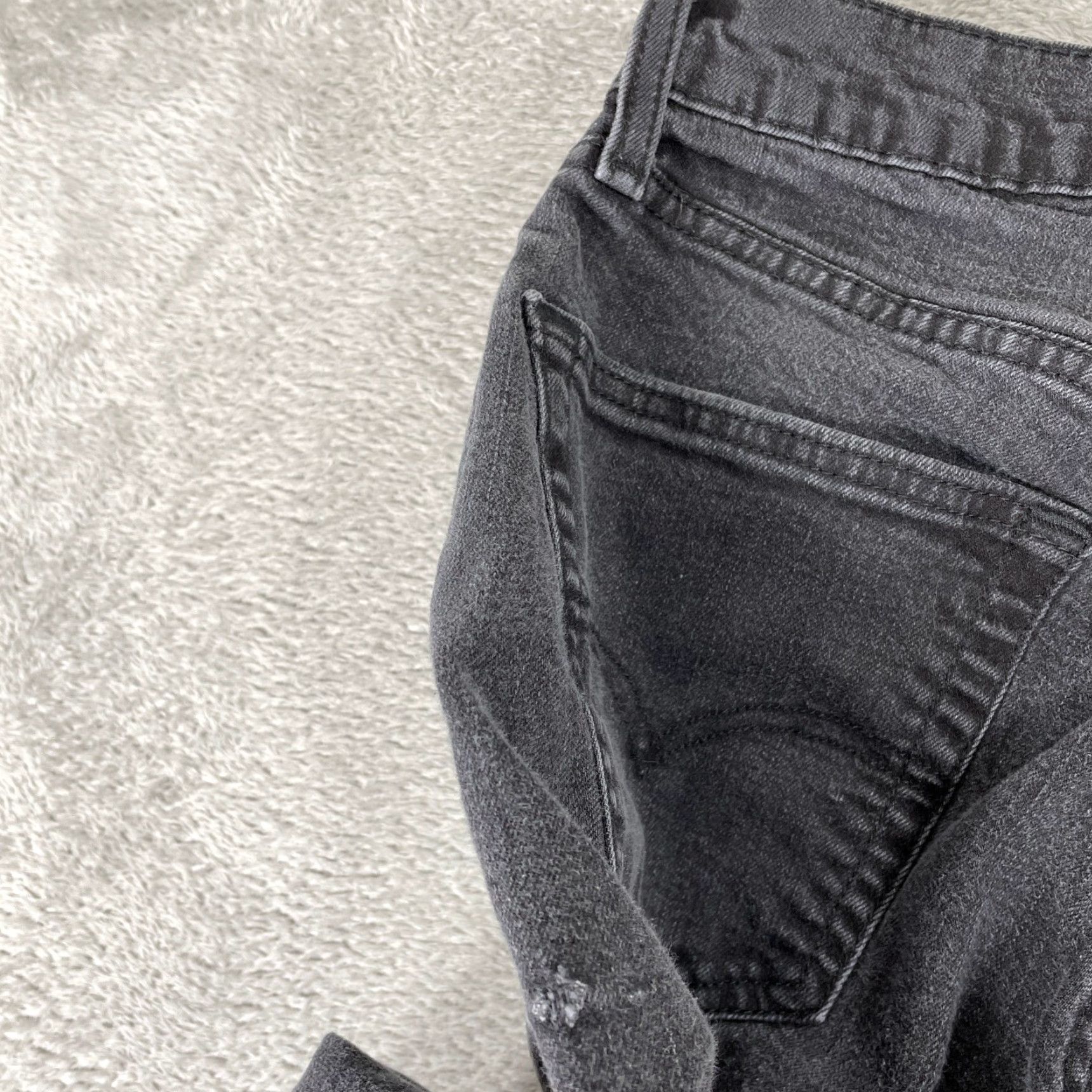 Levi's Levis Jeans Mens 30x34 Black Faded Denim Straight Leg 550 Relaxed Fit 5-Pocket Capri? Size US 30 / EU 46 - 3 Thumbnail