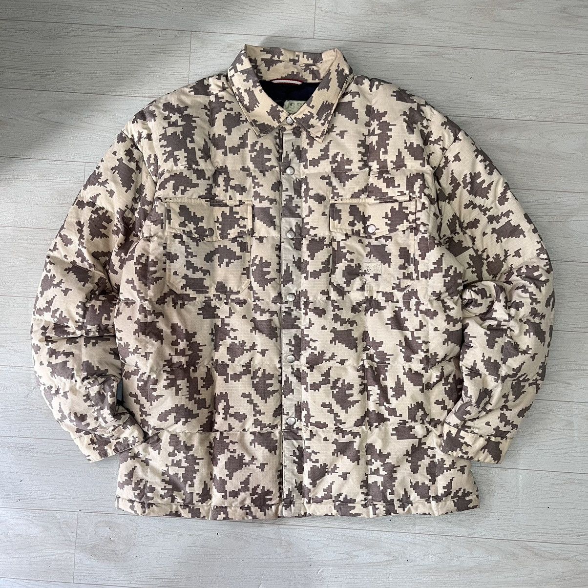 Stussy 90s Stussy digi camo puffer jacket Size US L / EU 52-54 / 3 - 1 Thumbnail