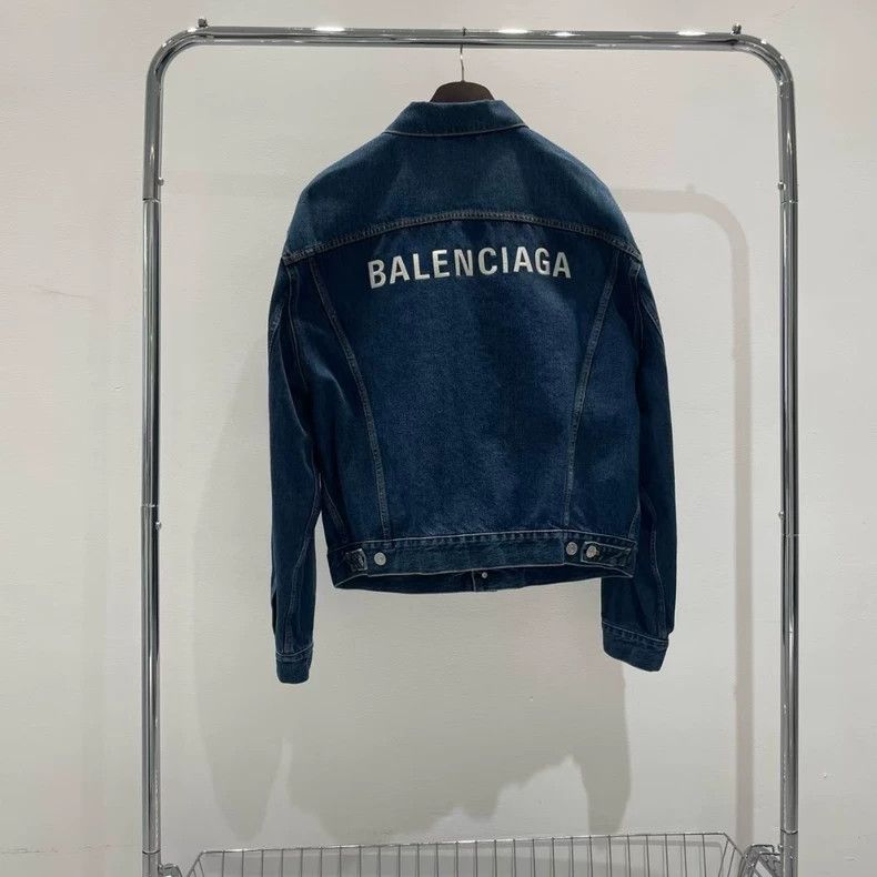 Balenciaga Balenciaga Back logo jacket Size US M / EU 48-50 / 2 - 2 Thumbnail