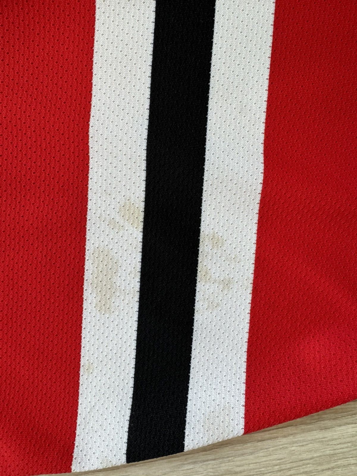 Ccm × Vintage Superb 80s Vintage Chicago Blackhawks Jersey Size US L / EU 52-54 / 3 - 11 Thumbnail