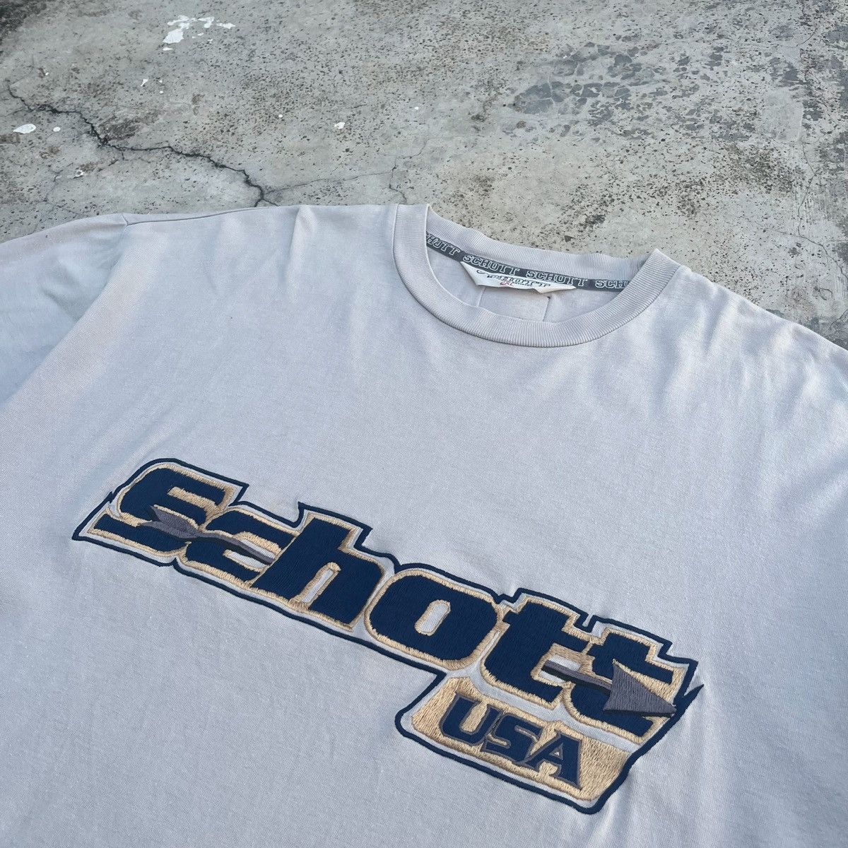 Schott Vintage Schott NYC Nice Embroided Design Tee Rare Size US XXL / EU 58 / 5 - 3 Thumbnail