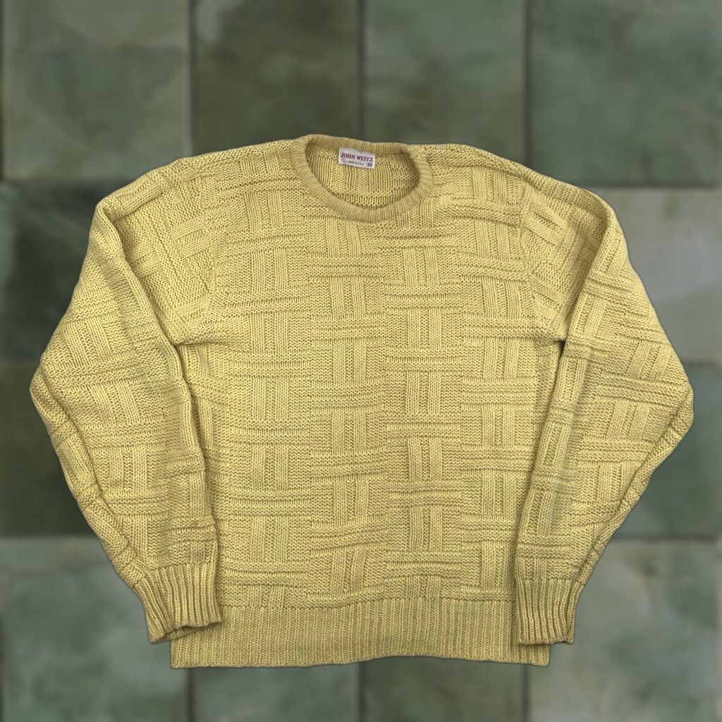 Vintage VINTAGE John Weitz Sweater Men Adult M Yellow Knit Pullover Crew Neck 90s 80s Made in USA Size US M / EU 48-50 / 2 - 1 Thumbnail