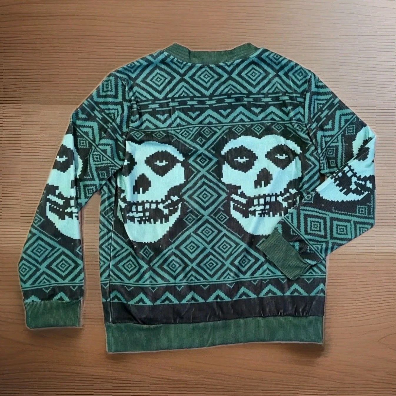 Vintage Misfits Mens XL Green Button-Up Sweater V-Neck Long Sleeve Skull Graphic Knit Punk Rock Goth Cardigan 80s Retro Halloween Size US XL / EU 56 / 4 - 6 Thumbnail