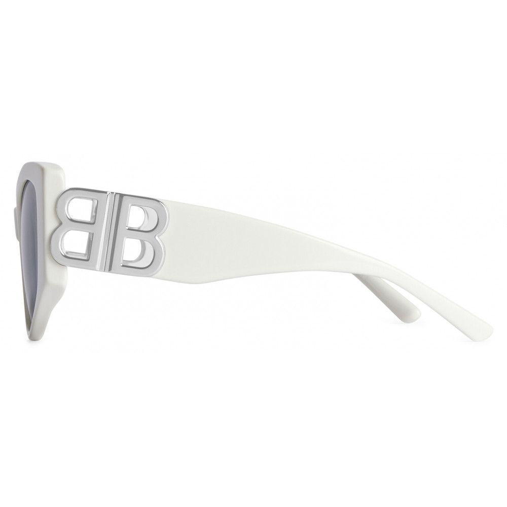 o1in1g1024 Size : OS / Frame Sunglasses in White