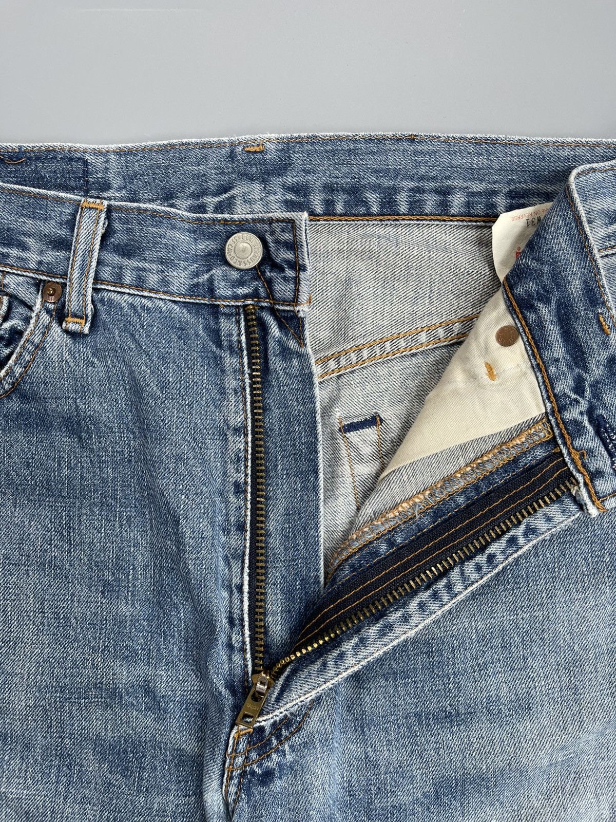 Levi's Vintage Clothing LEVI’S 501 blue denim jeans Size US 31 - 3 Thumbnail
