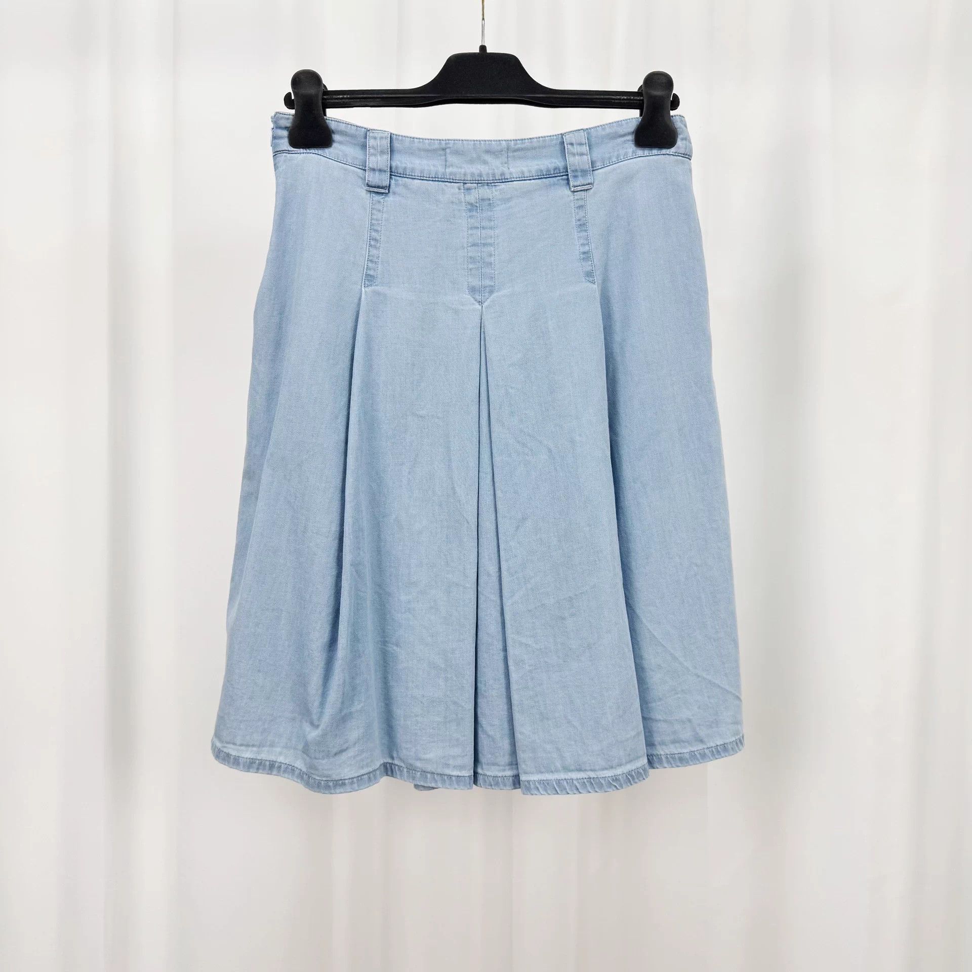 Miu Miu Miu Miu 24ss Embroidered Logo Denim Skirt 36 99 New Size 26" / US 2 / IT 38 - 2 Thumbnail