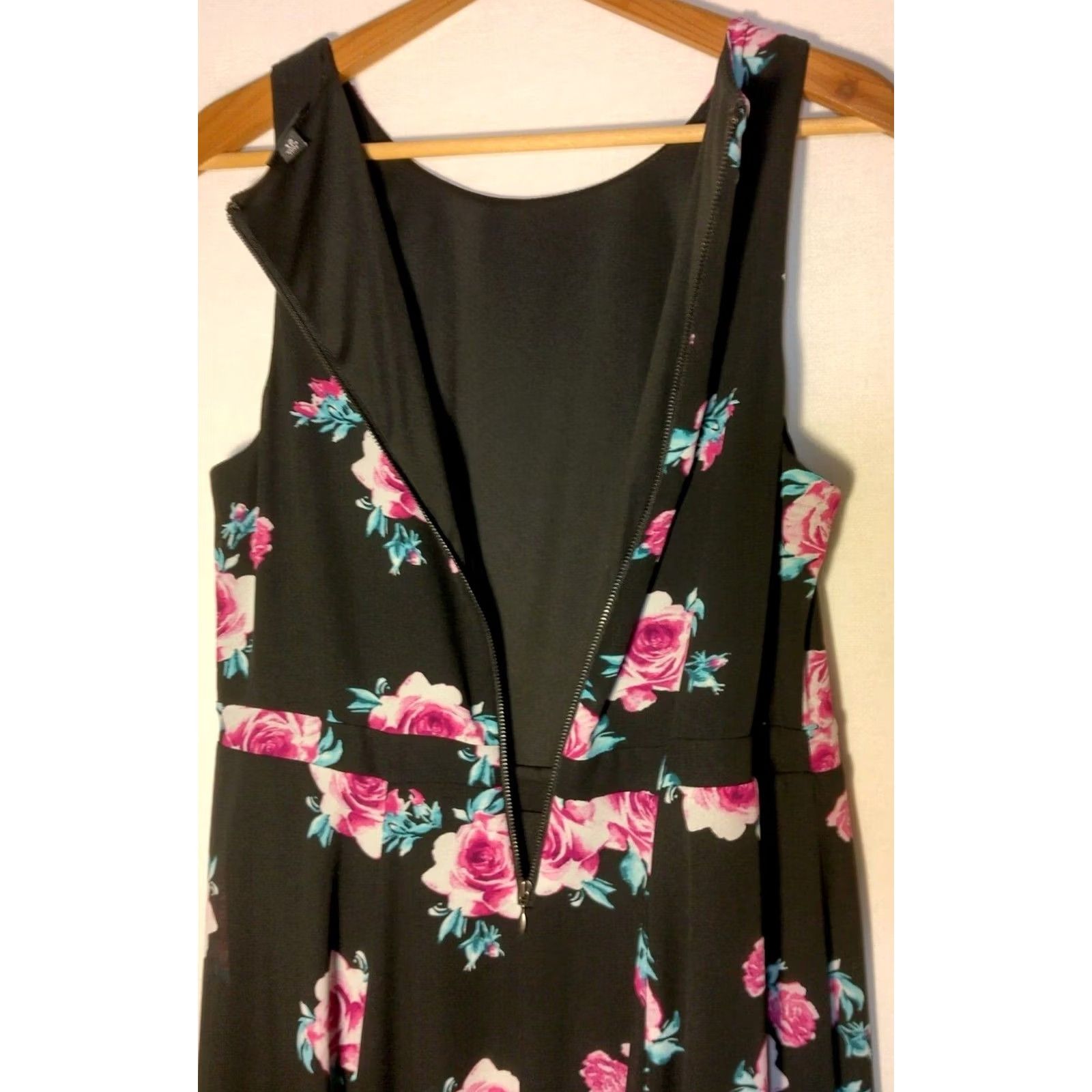 Torrid Torrid Dress 12 Black Long Pink Rose Floral Maxi Sleeveless Party Wedding Dress Size XL / US 12-14 / IT 48-50 - 5 Thumbnail