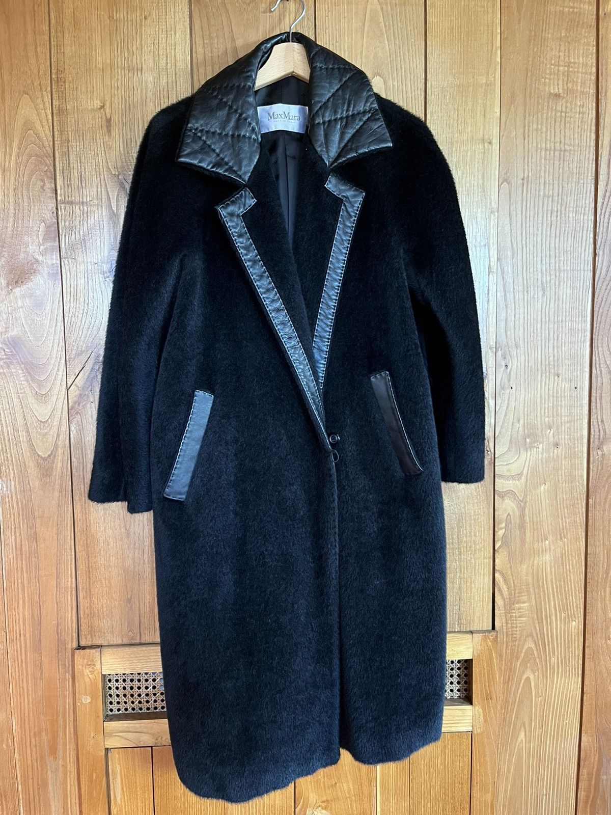 Max Mara Max Mara alpaca and leather details coat Size M / US 6-8 / IT 42-44 - 1 Thumbnail