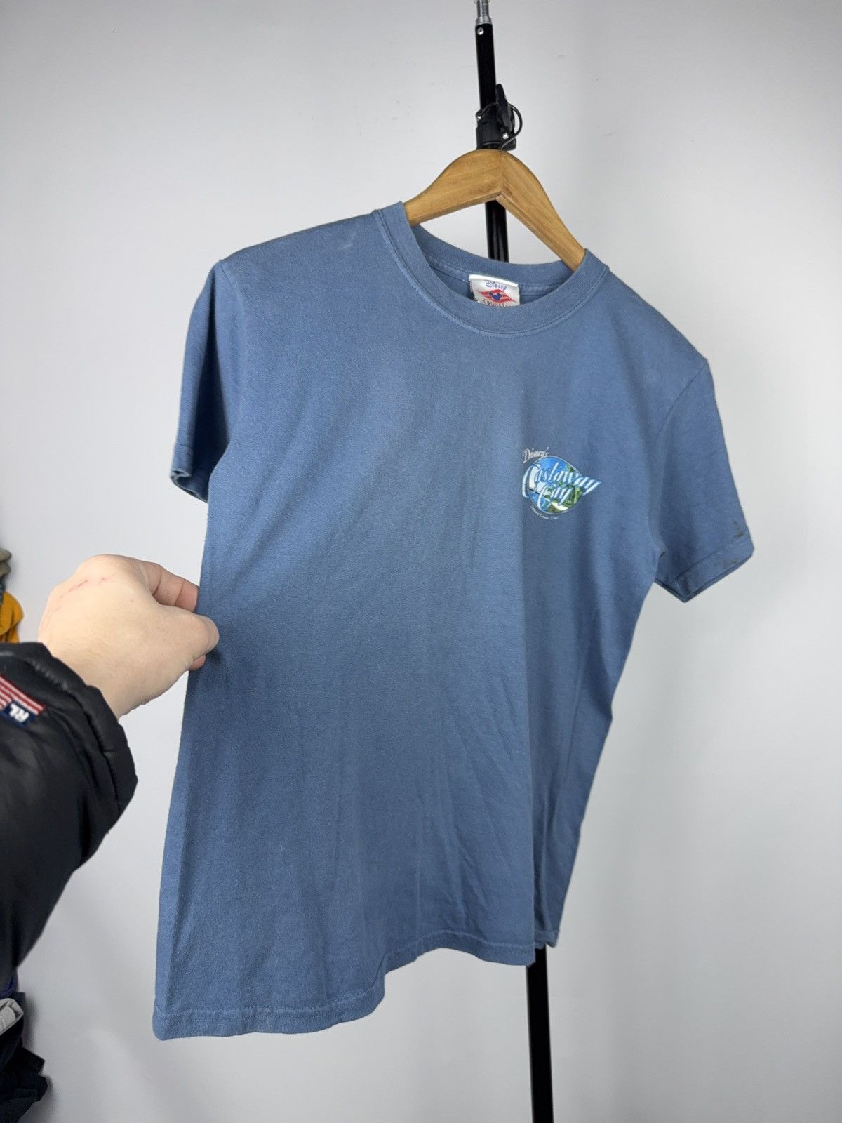 Disney Disney Castaway Cay Mickey Surf Y2K Cruise Tee Size US XS / EU 42 / 0 - 3 Thumbnail