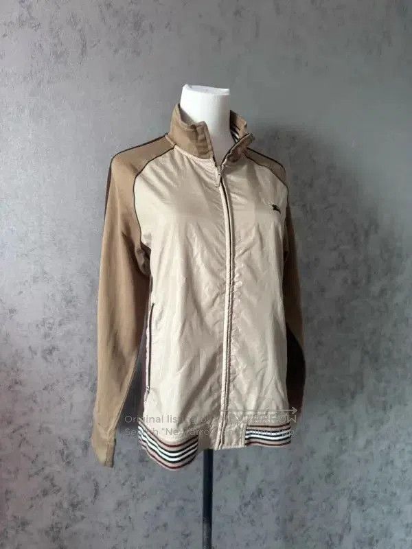 Other Burberry Color-Block Long Sleeve Sweatshirt. Size M / US 6-8 / IT 42-44 - 4 Thumbnail