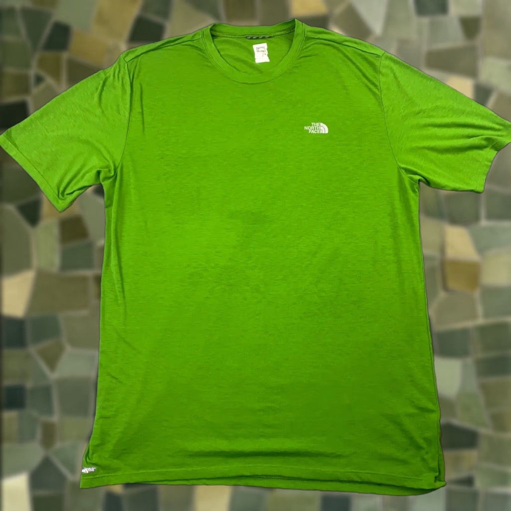 The North Face The North Face Mens Shirt L Green Short Sleeve Vapor Wick Lightweight Stretch Size US L / EU 52-54 / 3 - 1 Thumbnail