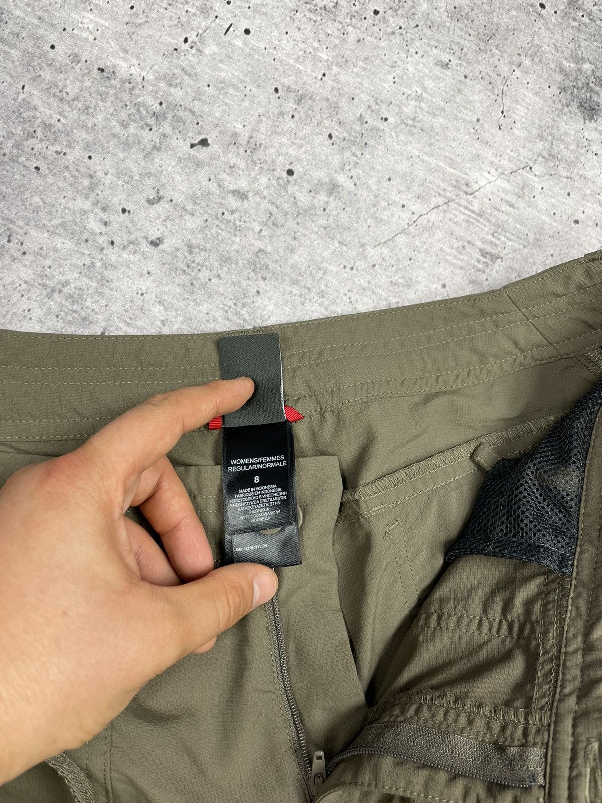 The North Face Vintage The North Face Y2K Style Tracking Outdoor Pants Size US 30 / EU 46 - 13 Thumbnail