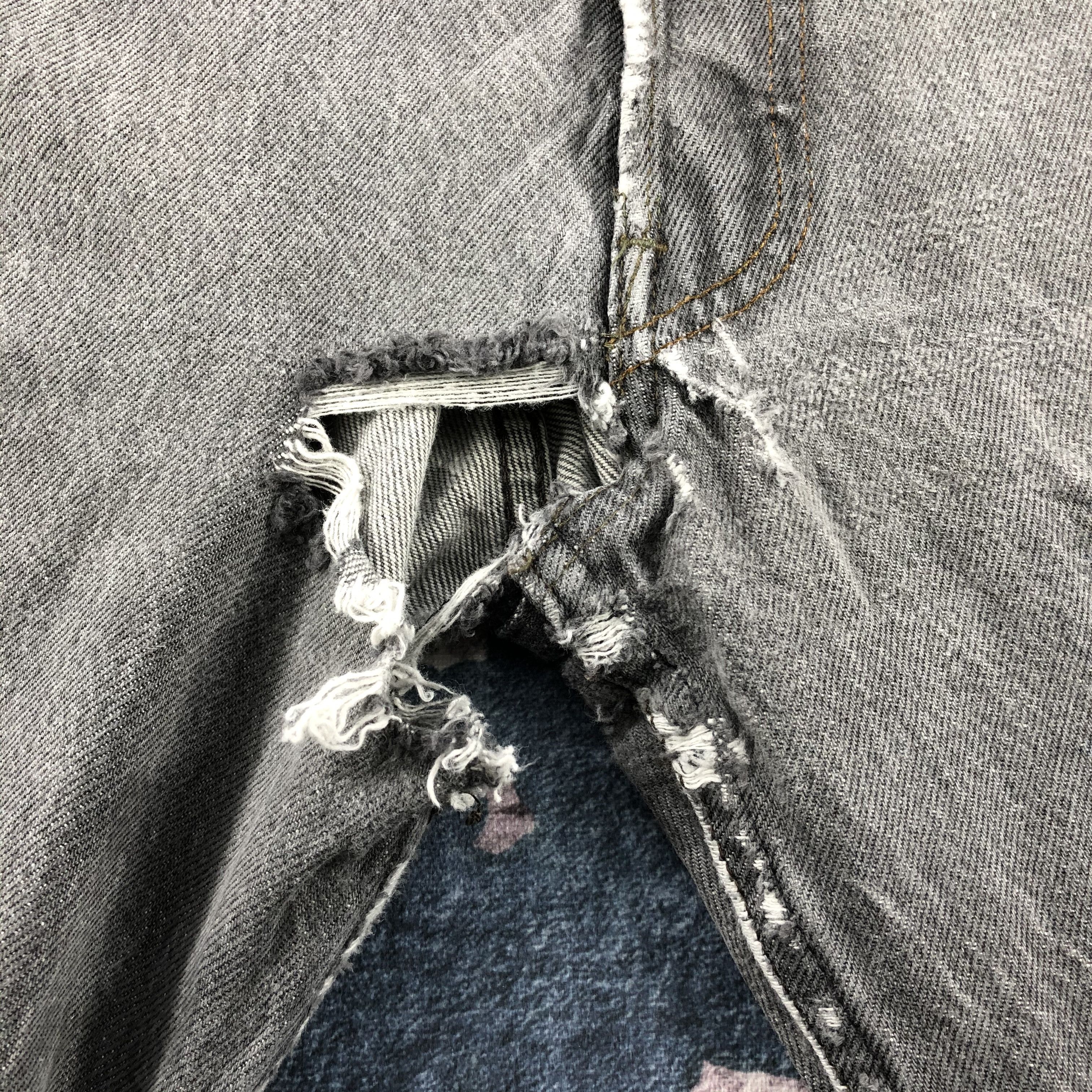 Levi's × Vintage Vintage 90s Sunfaded Levis 501 Jeans-JM2224 Size US 31 - 10 Thumbnail