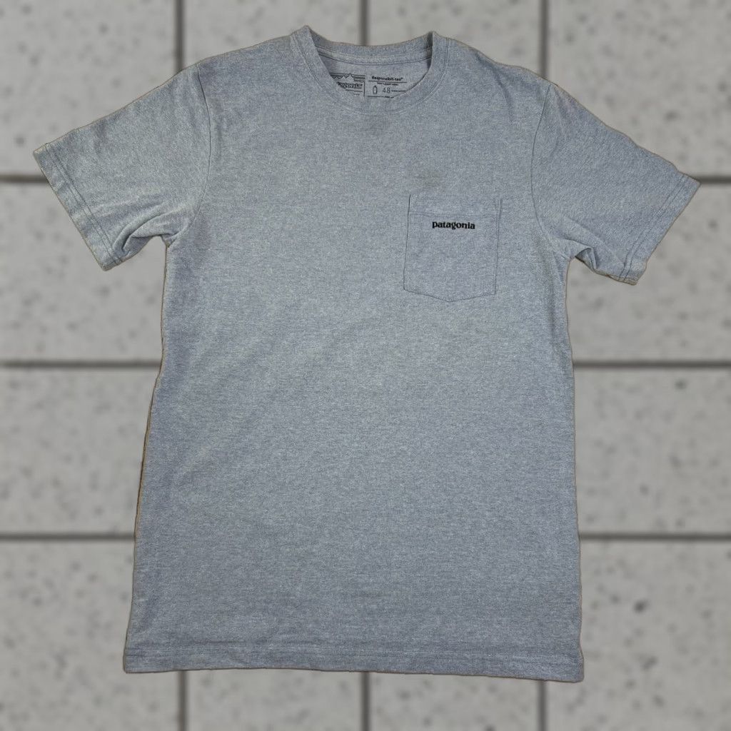 Patagonia Patagonia T-Shirt Blue Pocket Regular Short Sleeve Size S Crew Neck Men Cotton Graphic Print Outdoor Nature Size US S / EU 44-46 / 1 - 1 Thumbnail