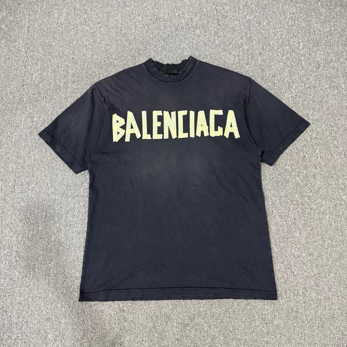Balenciaga Balenciaga Yellow Tape Logo Black Destroyed Short XS Size US XS / EU 42 / 0 - 1 Thumbnail