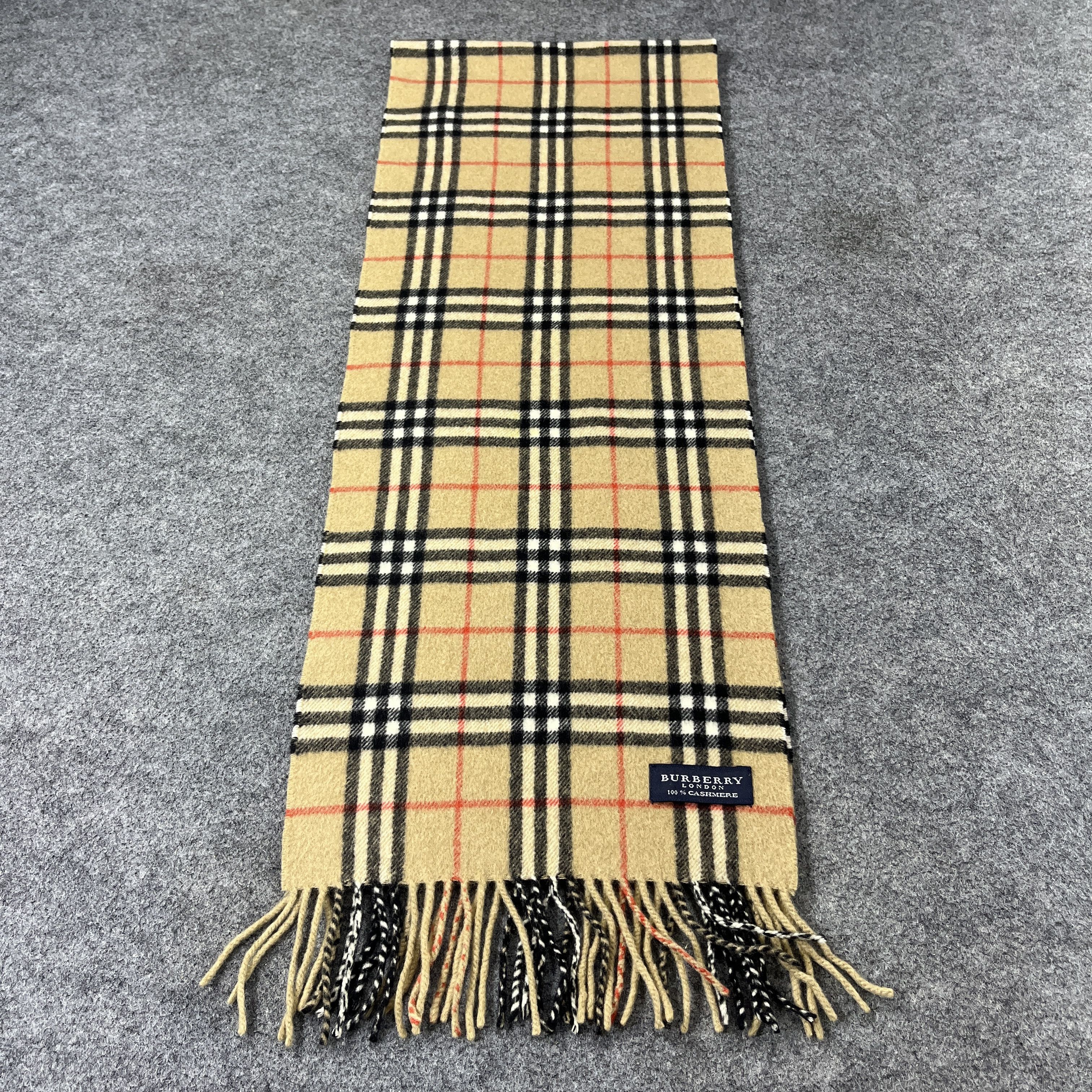 Burberry Burberry Scarf / Muffler / Neckwear T1537 Size ONE SIZE - 2 Thumbnail