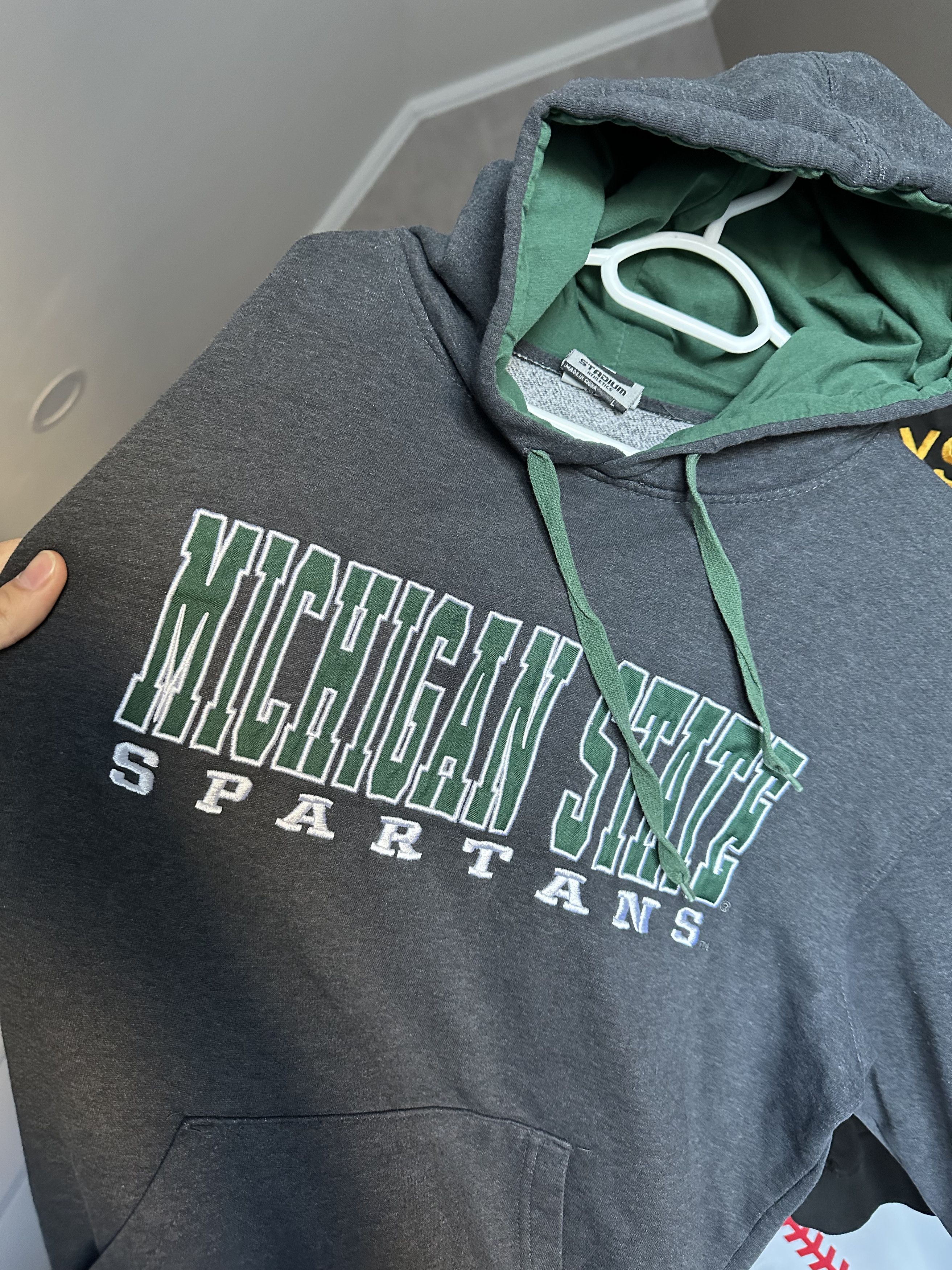 Vintage 🔥RARE🔥Michigan State Hoodie Size US L / EU 52-54 / 3 - 4 Thumbnail