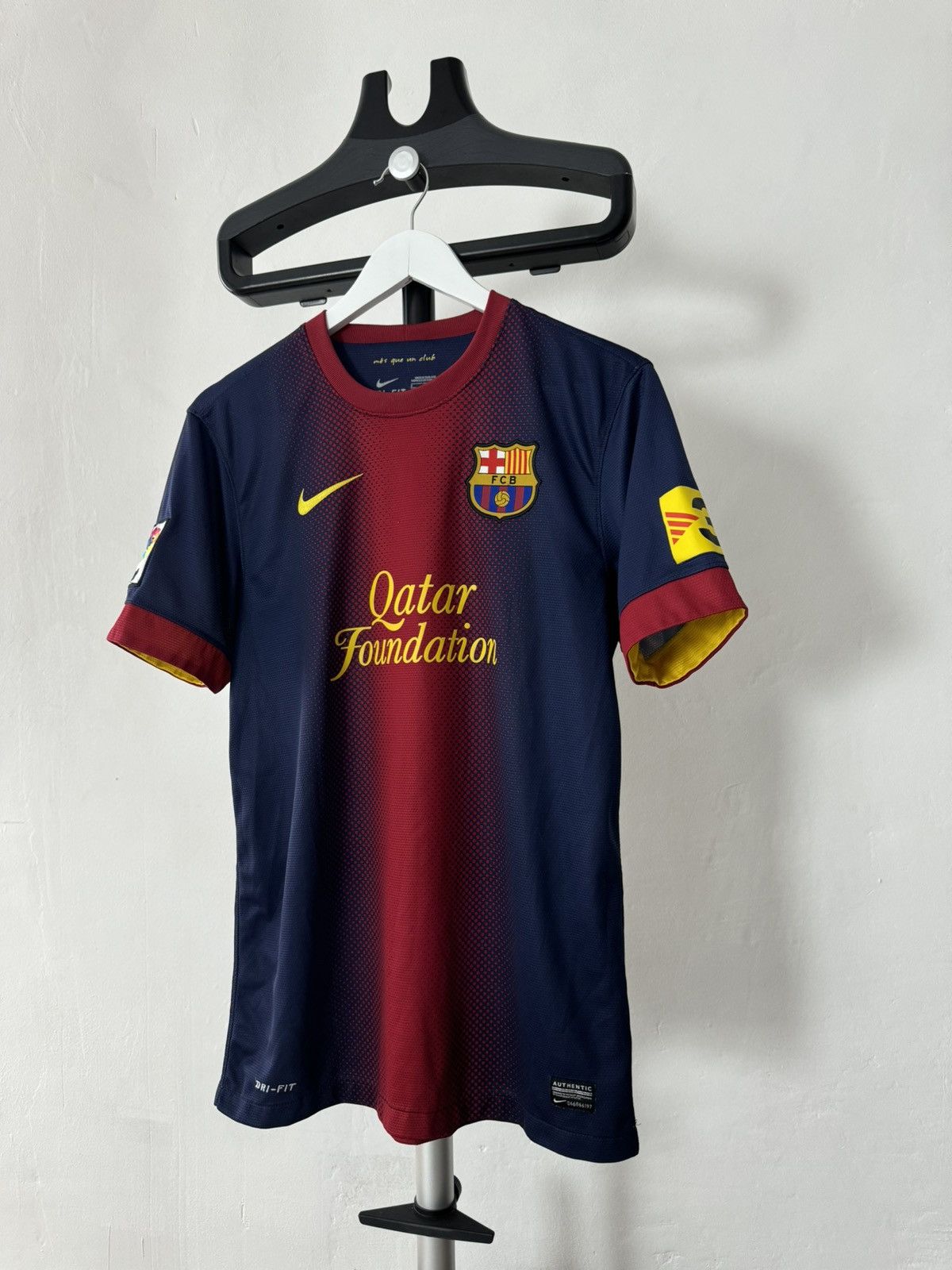 Nike Nike Barcelona 10 Messi 2012 2013 Home Jersey Size US S / EU 44-46 / 1 - 5 Thumbnail