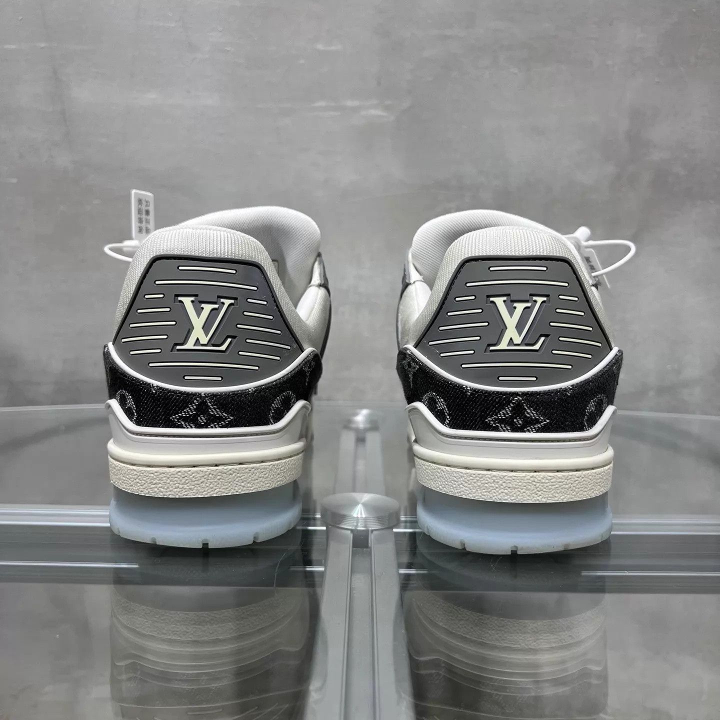 Louis Vuitton LV Trainer AOP Gray White Denim UK7 Size US 8 / EU 41 - 6 Thumbnail