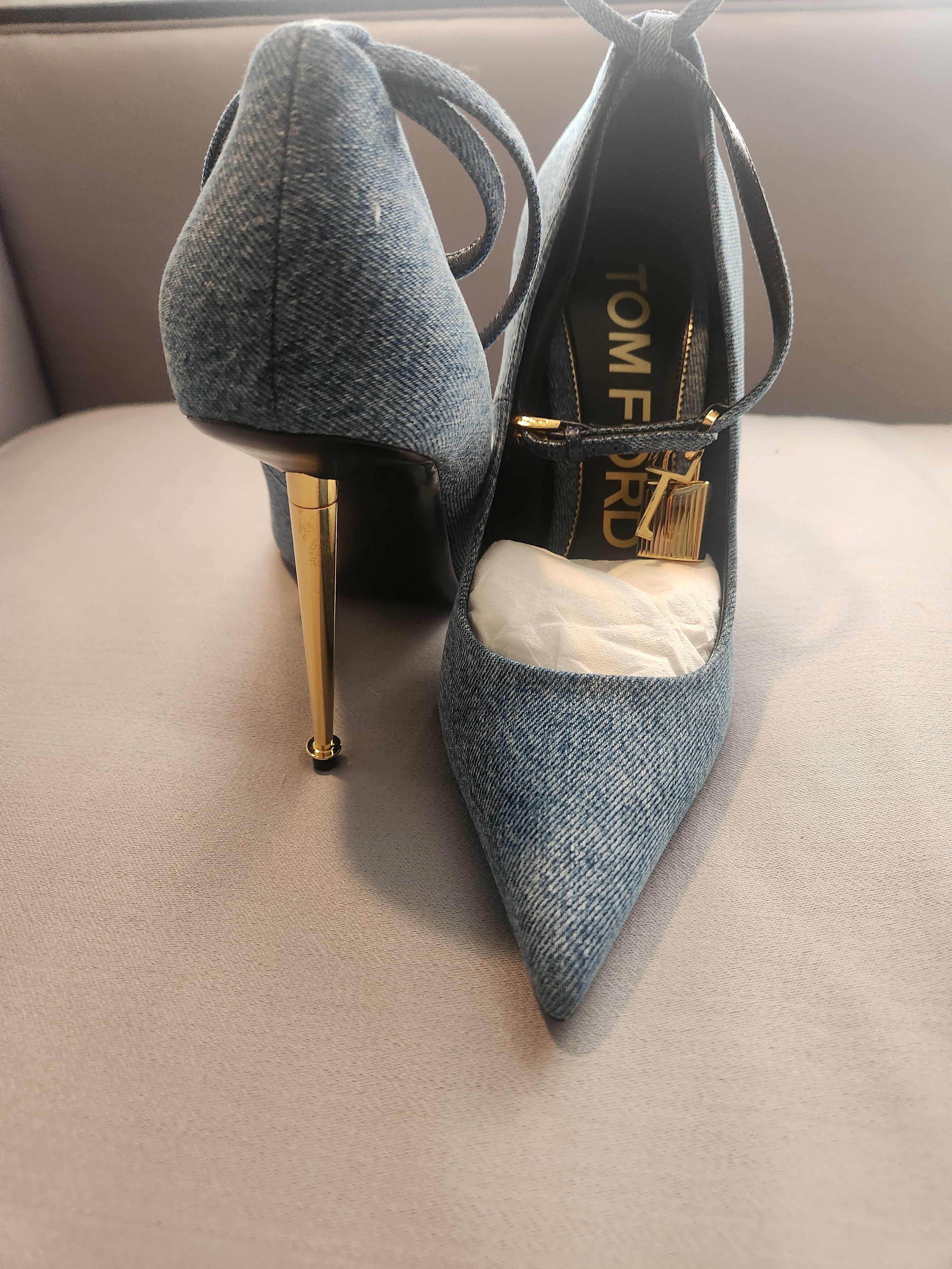 Tom Ford Denim Padlock Pointy Pump 105MM Size US 9.5 / IT 39.5 - 3 Thumbnail