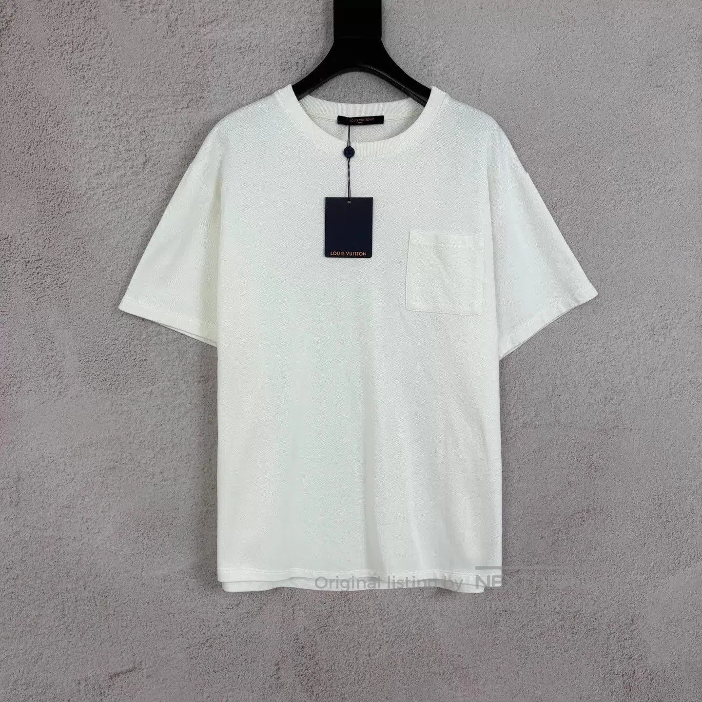 Louis Vuitton White Short. Size US XL / EU 56 / 4 - 1 Thumbnail