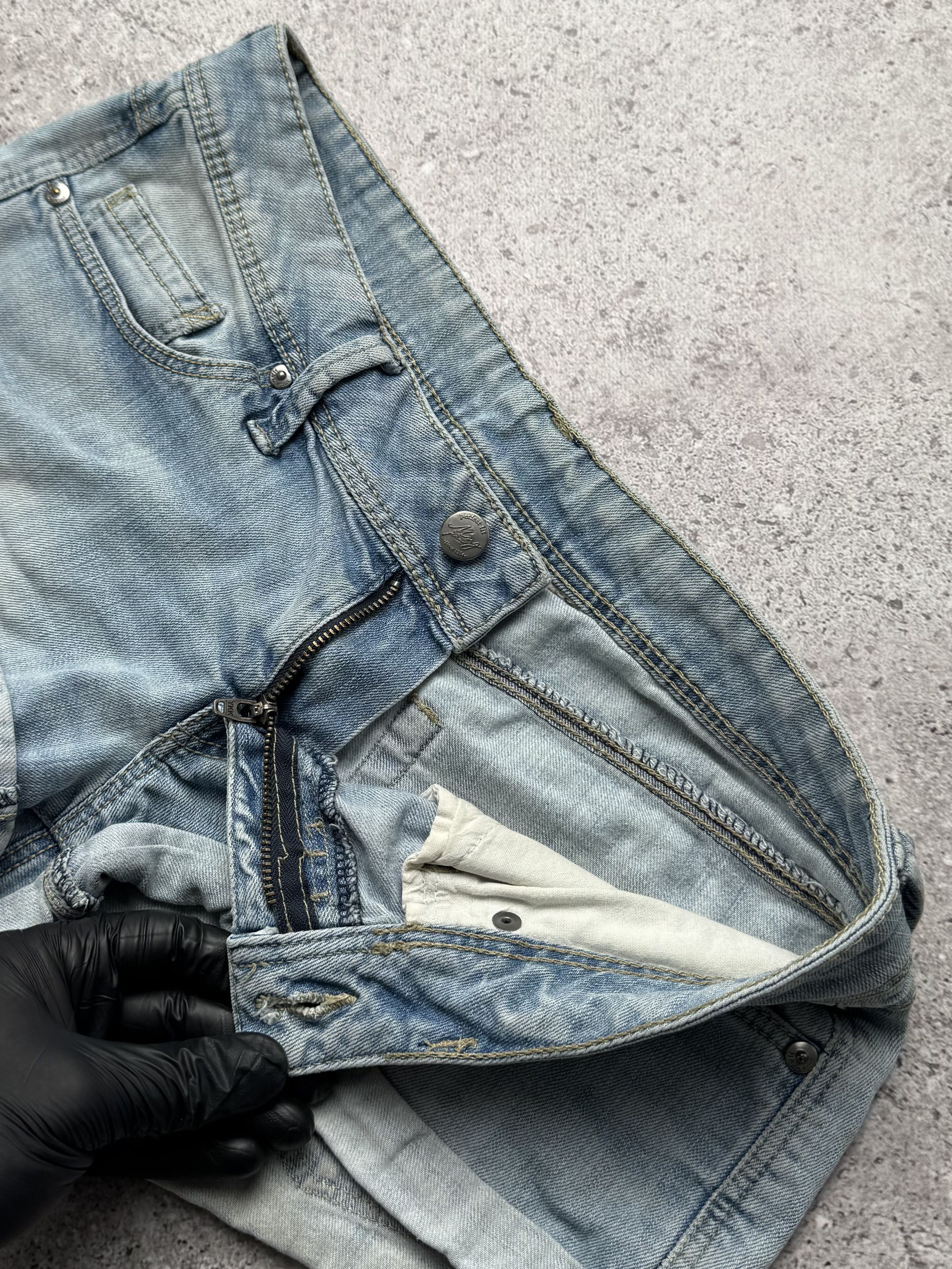 Vintage Vintage Denim Shorts Low Rise Rolled Hem Casual Jean Shorts Size 30" / US 8 / IT 44 - 3 Thumbnail