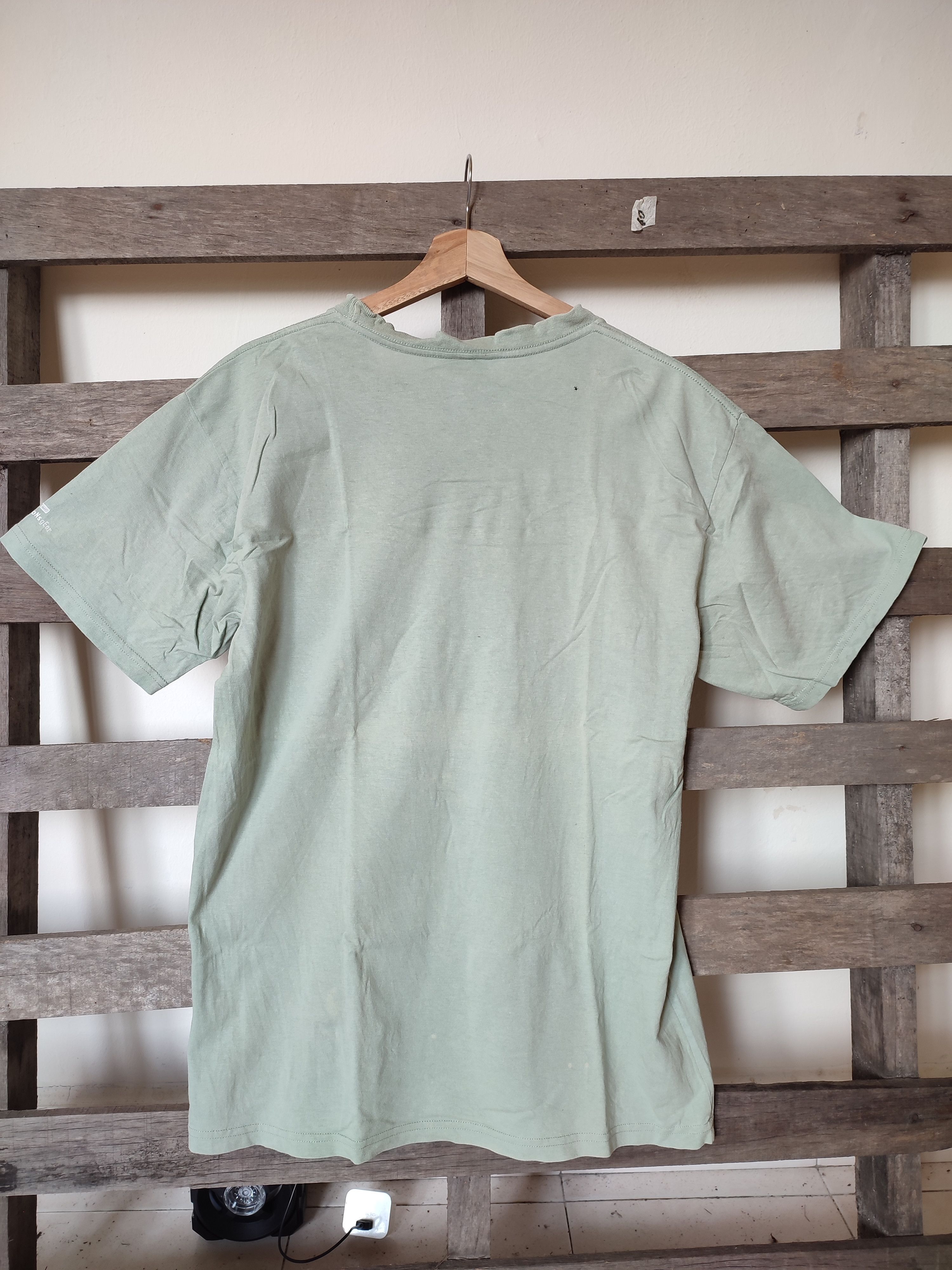 Nike ACG Vintage Nike ACG Tees Size US L / EU 52-54 / 3 - 2 Thumbnail