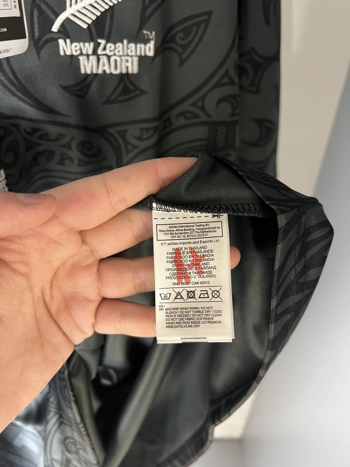 Adidas VINTAGE ADIDAS NEW ZEALAND MAORI NRL RUGBY JERSEY RETRO Y2K Size US XXL / EU 58 / 5 - 19 Thumbnail