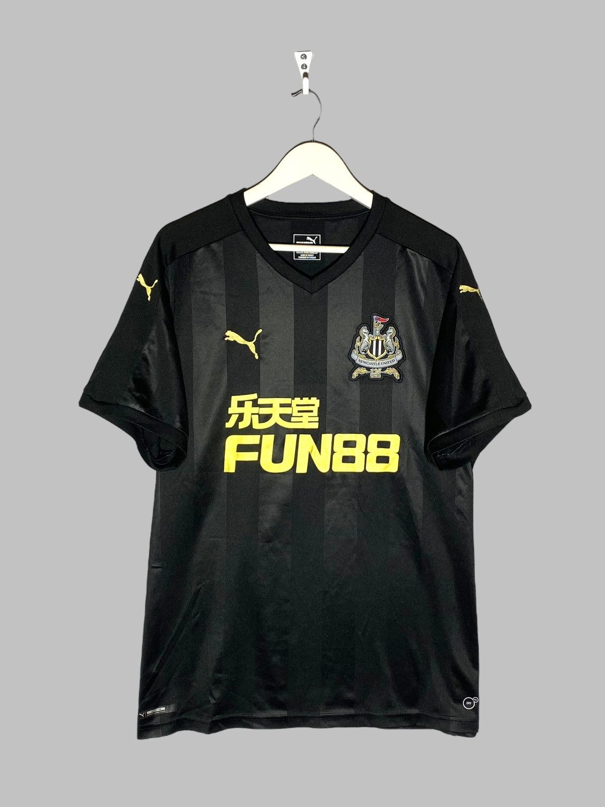 Puma Puma Newcastle United 2017/18 Third Football Shirt Size US XXL / EU 58 / 5 - 1 Thumbnail