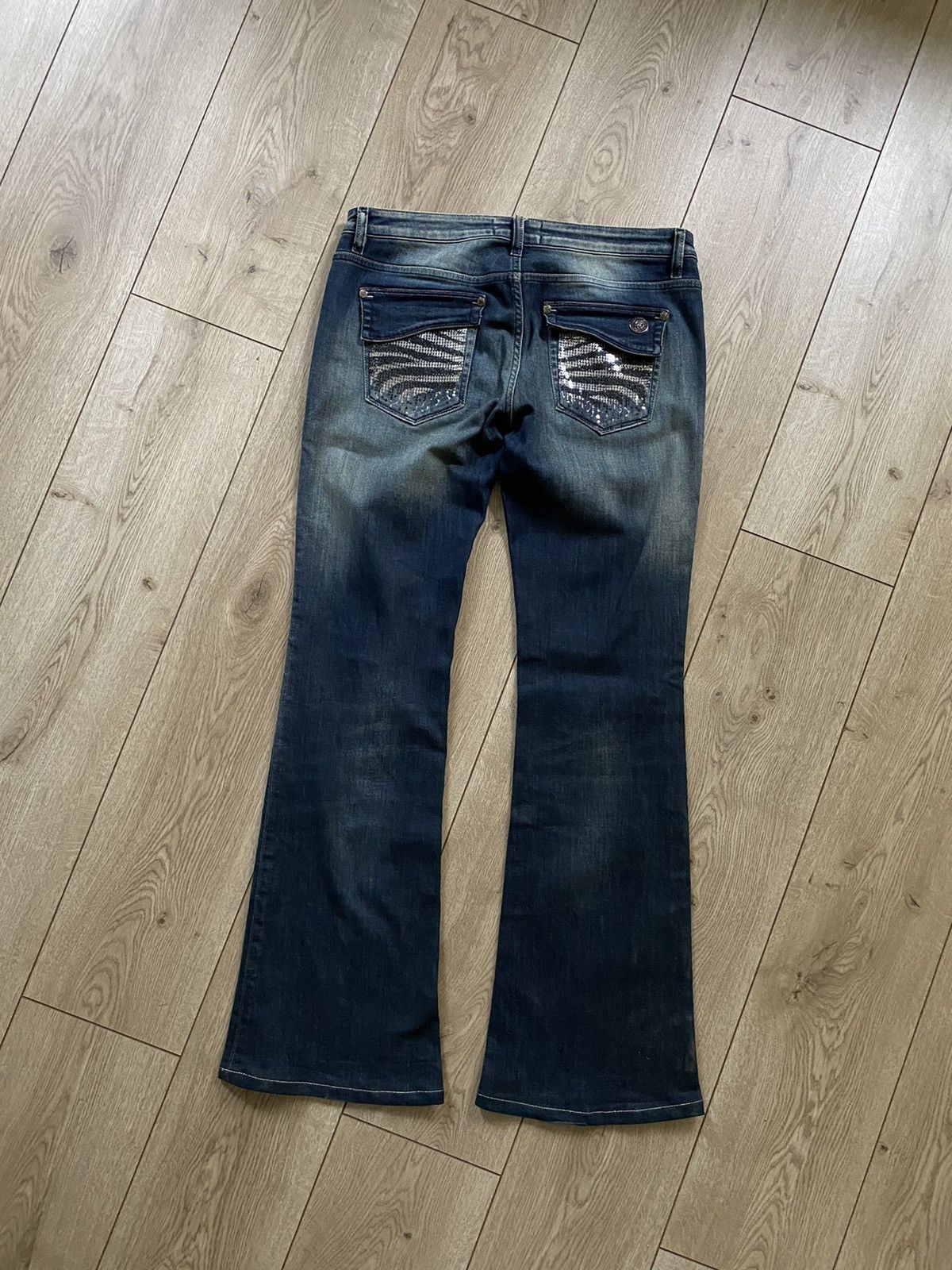 Roberto Cavalli Vintage Roberto Cavalli Flare Stud Jeans Made in Italy Size 32" / US 10 / IT 46 - 12 Thumbnail