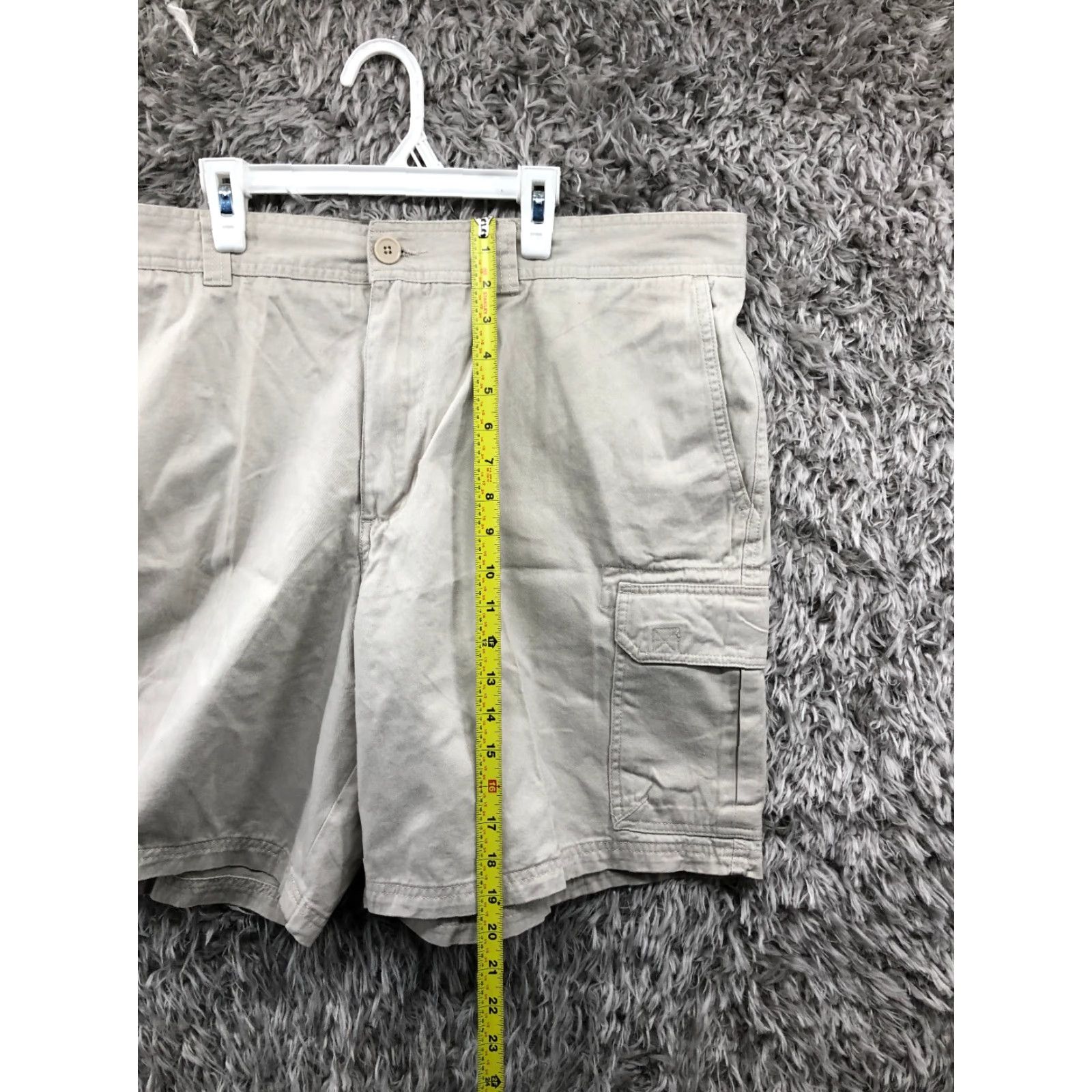 Vintage Islander Cargo Shorts Mens Size 42 Beige Regular Mid Rise Knit Cotton Belt Loops 10 in Inseam Casual Size US 42 / EU 58 - 3 Thumbnail