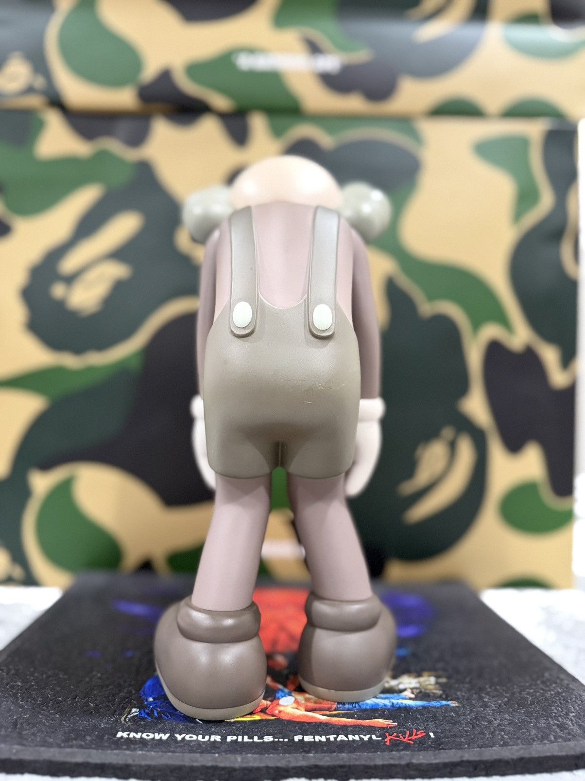 Kaws Kaws Small Lie Size ONE SIZE - 3 Thumbnail