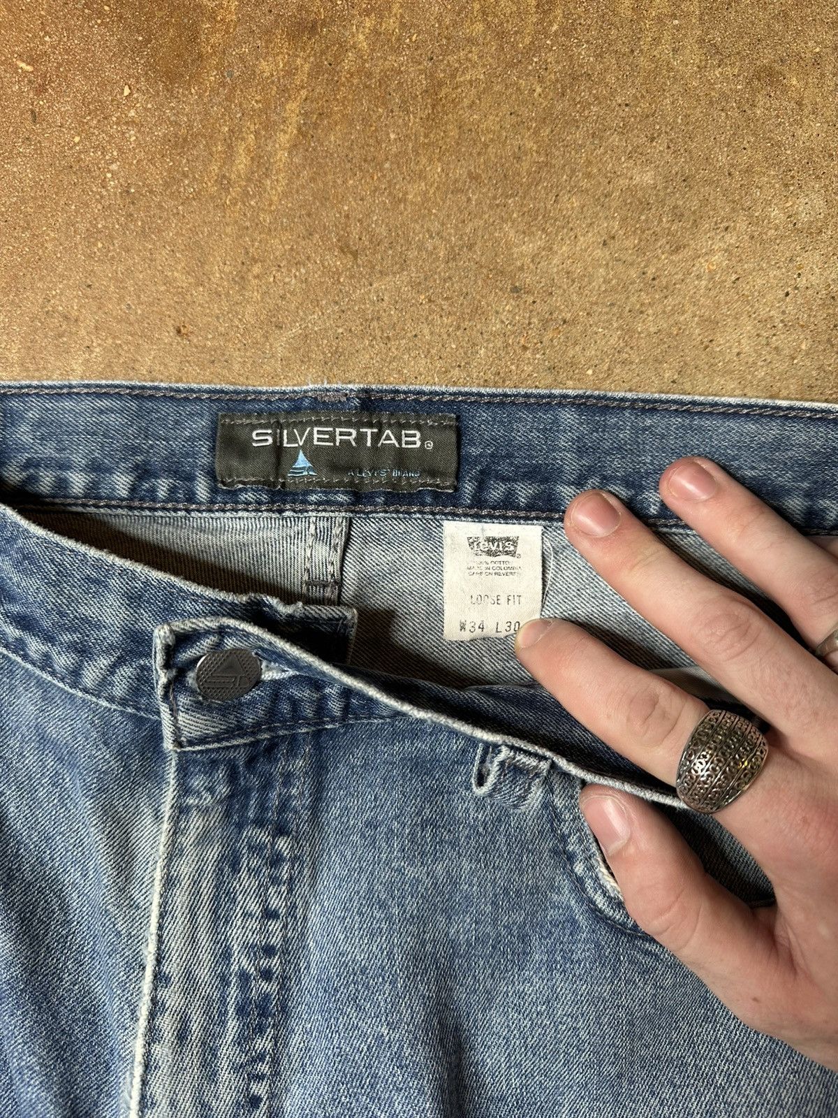 Levi's × Vintage Vintage Levi’s Silvertab Loose Fit Jeans Size US 34 / EU 50 - 3 Thumbnail
