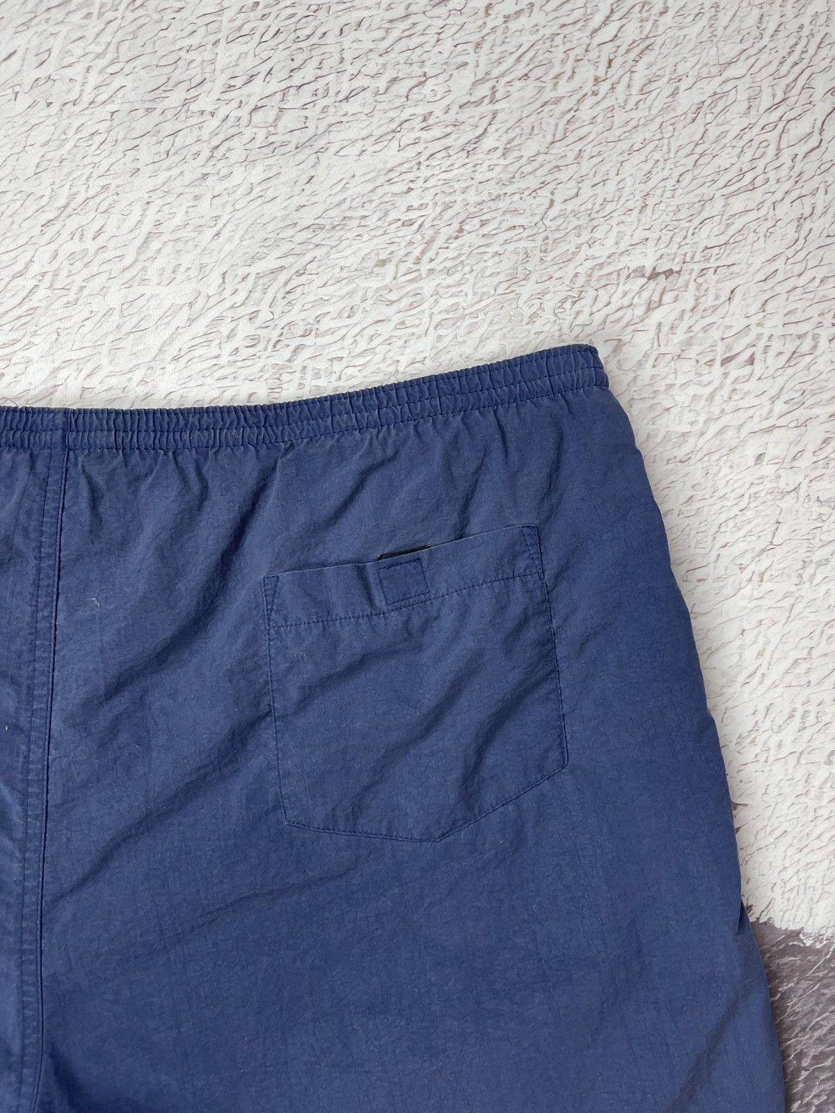Nike Nike vintage 90s blue nylon shorts swoosh size XL Size US 38 / EU 54 - 8 Thumbnail