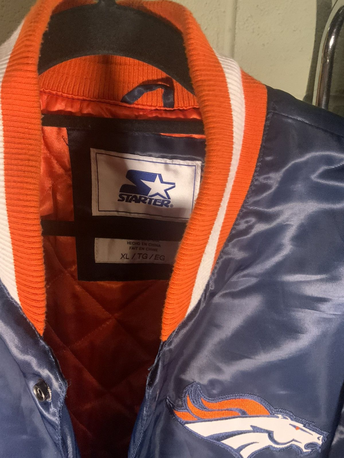 Starter Denver Broncos Starter Satin Jacket Size US XL / EU 56 / 4 - 2 Thumbnail