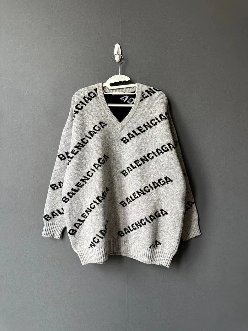 Balenciaga Balenciaga size 38 Grey Bullet Screen Sweater Size US M / EU 48-50 / 2 - 1 Thumbnail