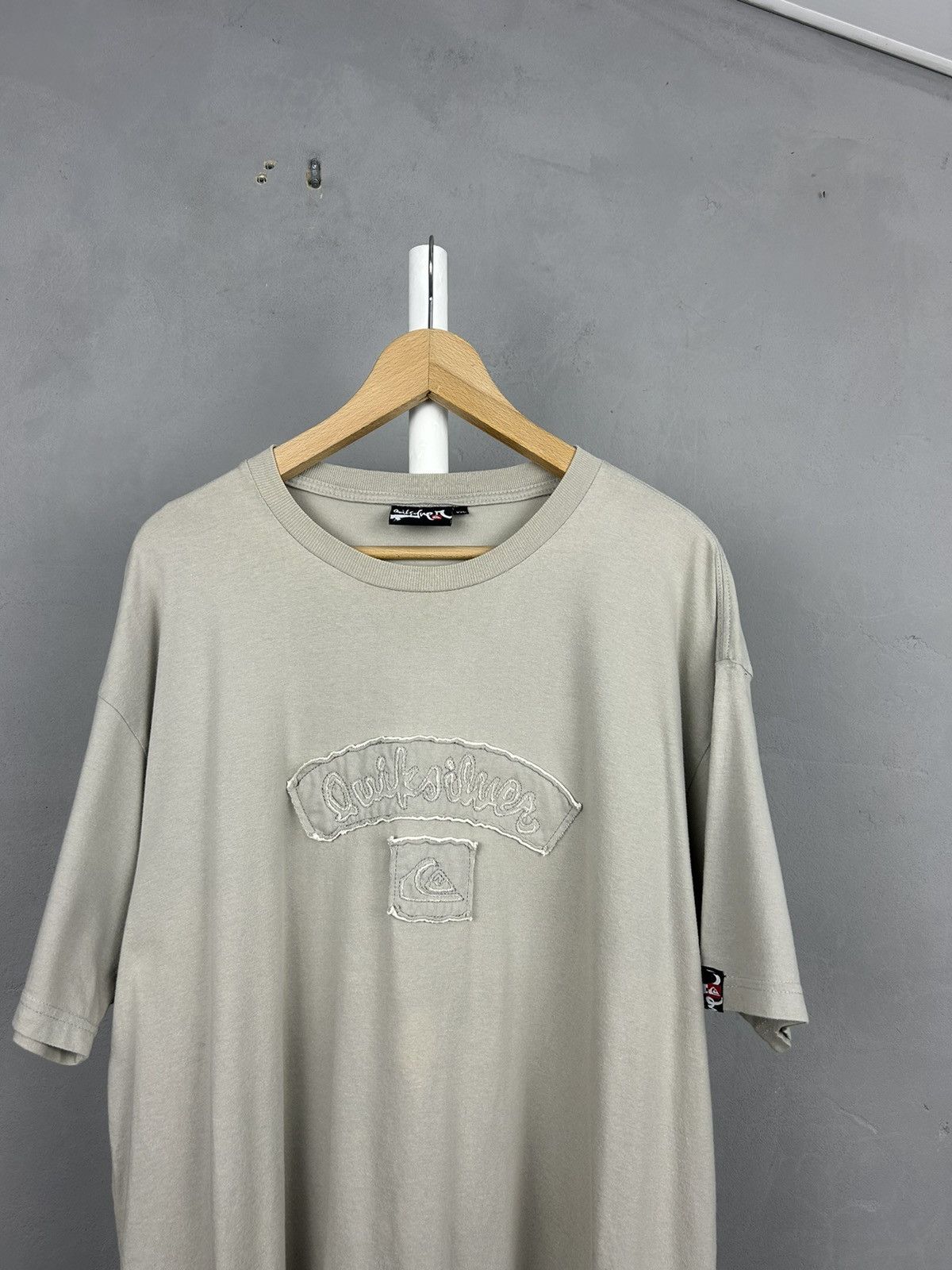 Quiksilver Vintage crazy Quiksilver big logo t shirt surf style Size US XXL / EU 58 / 5 - 2 Thumbnail