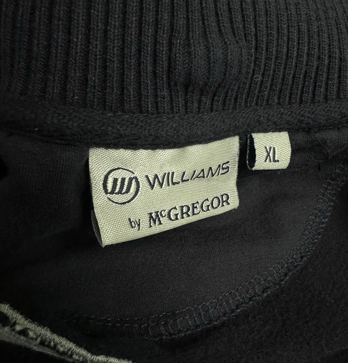 Formula 1 RARE Mens AT&T Williams F1 team Formula 1 Race 2010 Size XL Size US XL / EU 56 / 4 - 8 Thumbnail
